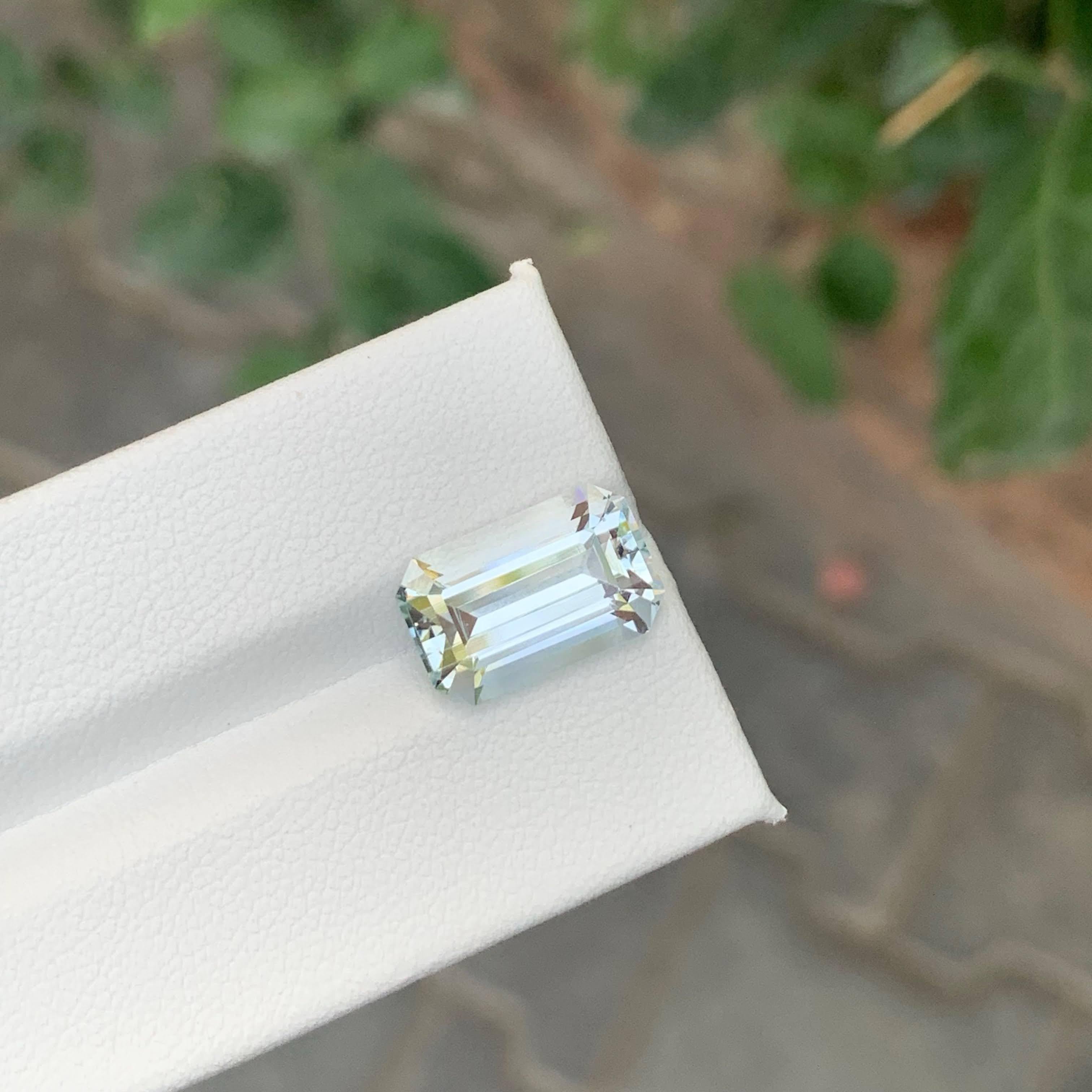 5.50 Karat Natürlicher loser hellblauer Aquamarin Smaragdschliff Pakistanischer Edelstein im Angebot 1