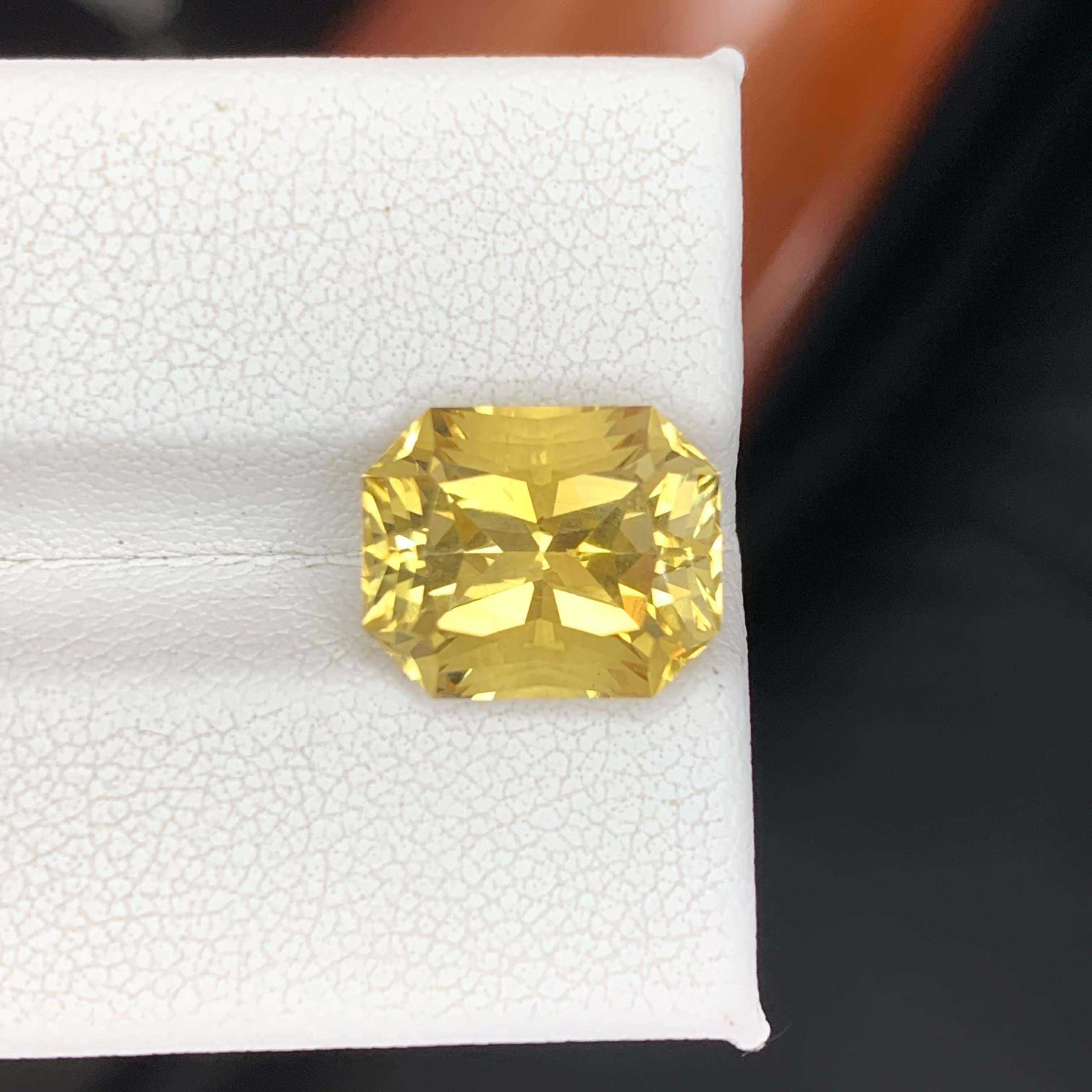 5.50 Carat Natural Loose Yellow Golden Citrine Custom Cut Brazilian Gemstone For Sale 3
