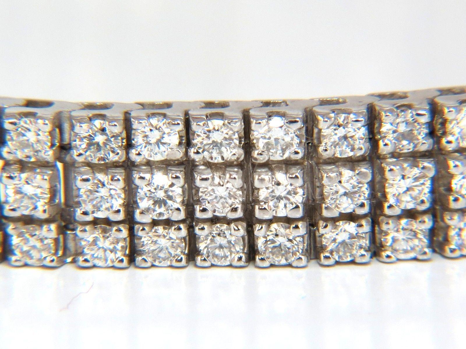 Bracelet tennis à trois rangées de diamants ronds brillants naturels de 5,50 carats en or 14 carats en vente 2