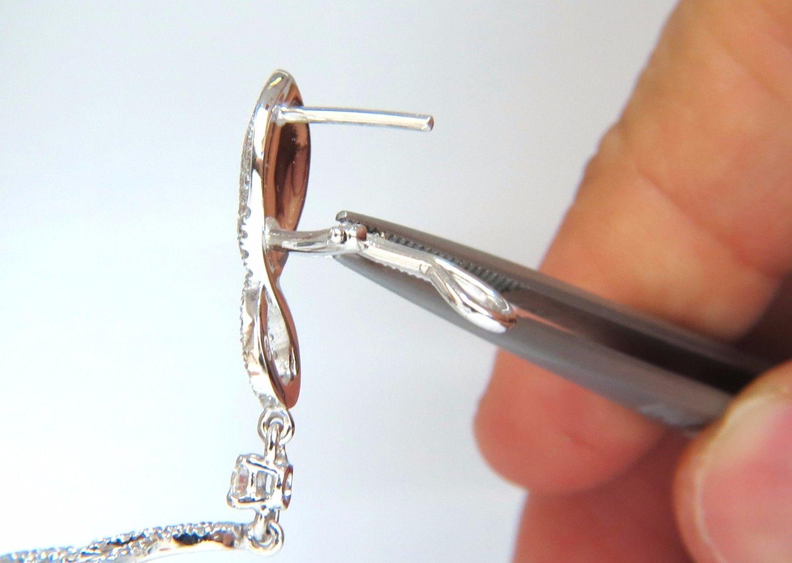 5,50 carati di diamanti rotondi naturali, orecchini a cerchio a spirale 18 carati In condizioni Nuovo in vendita a New York, NY