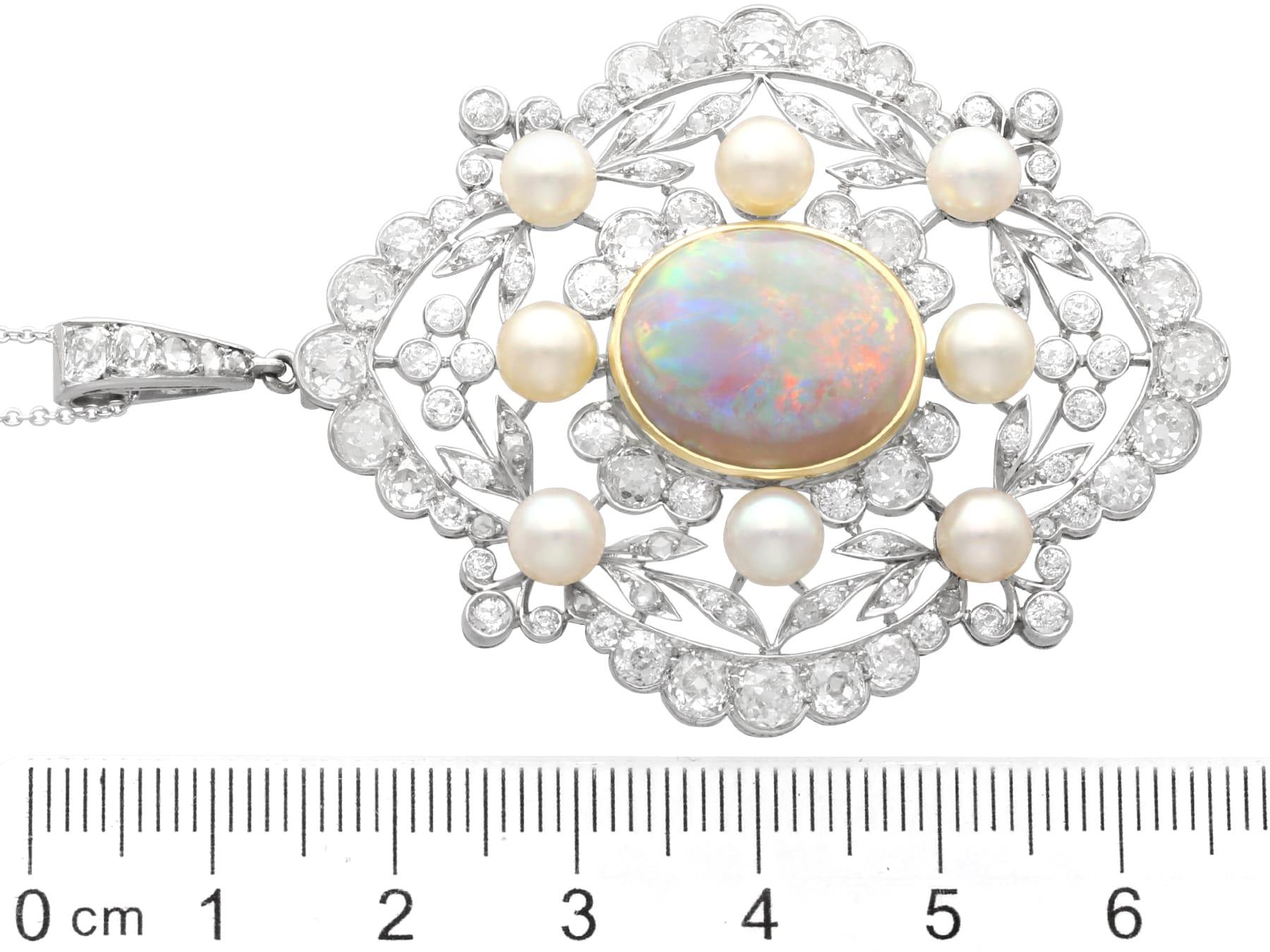 Pendentif en platine avec opale de 5,50 carats, perle d'eau salée naturelle et diamant de 8,31 carats en vente 2
