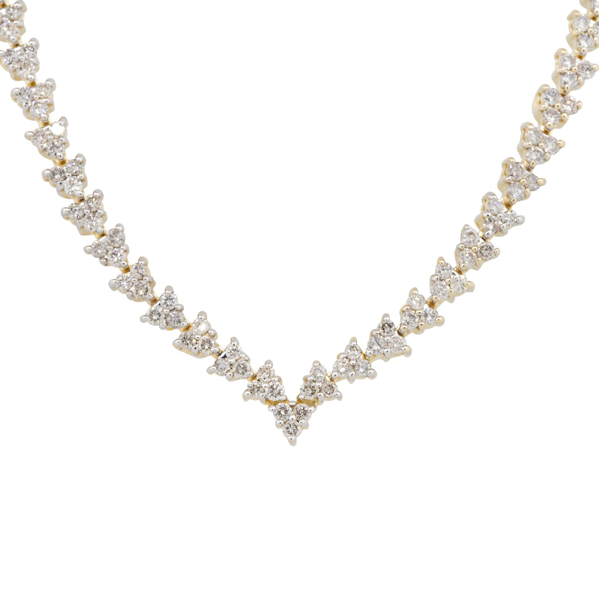 Modern 5.50 Carat Round Brilliant Diamond V-Shaped Tennis Necklace 14 Karat in Stock For Sale