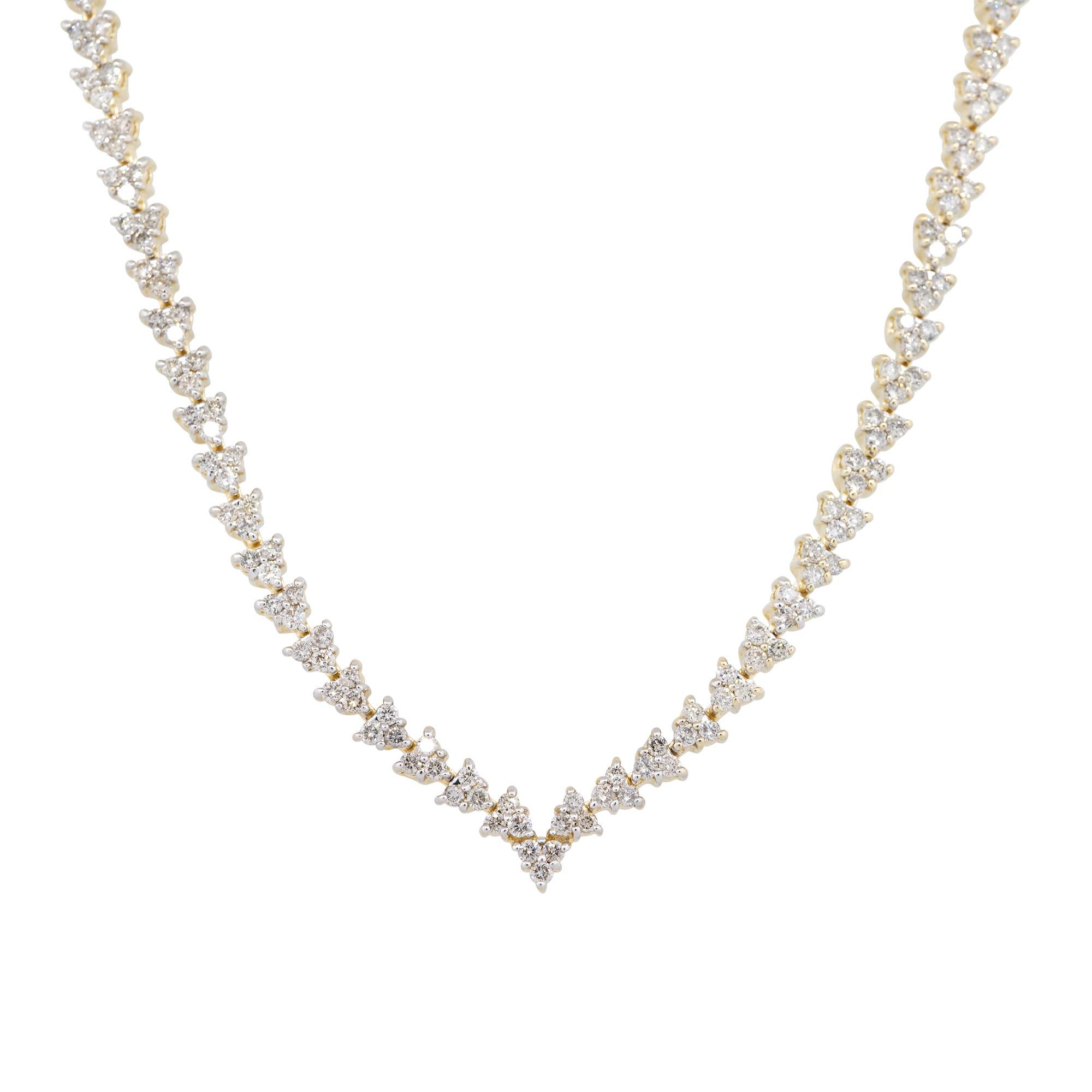 Modern 5.50 Carat Round Brilliant Diamond V-Shaped Tennis Necklace 14 Karat in Stock For Sale