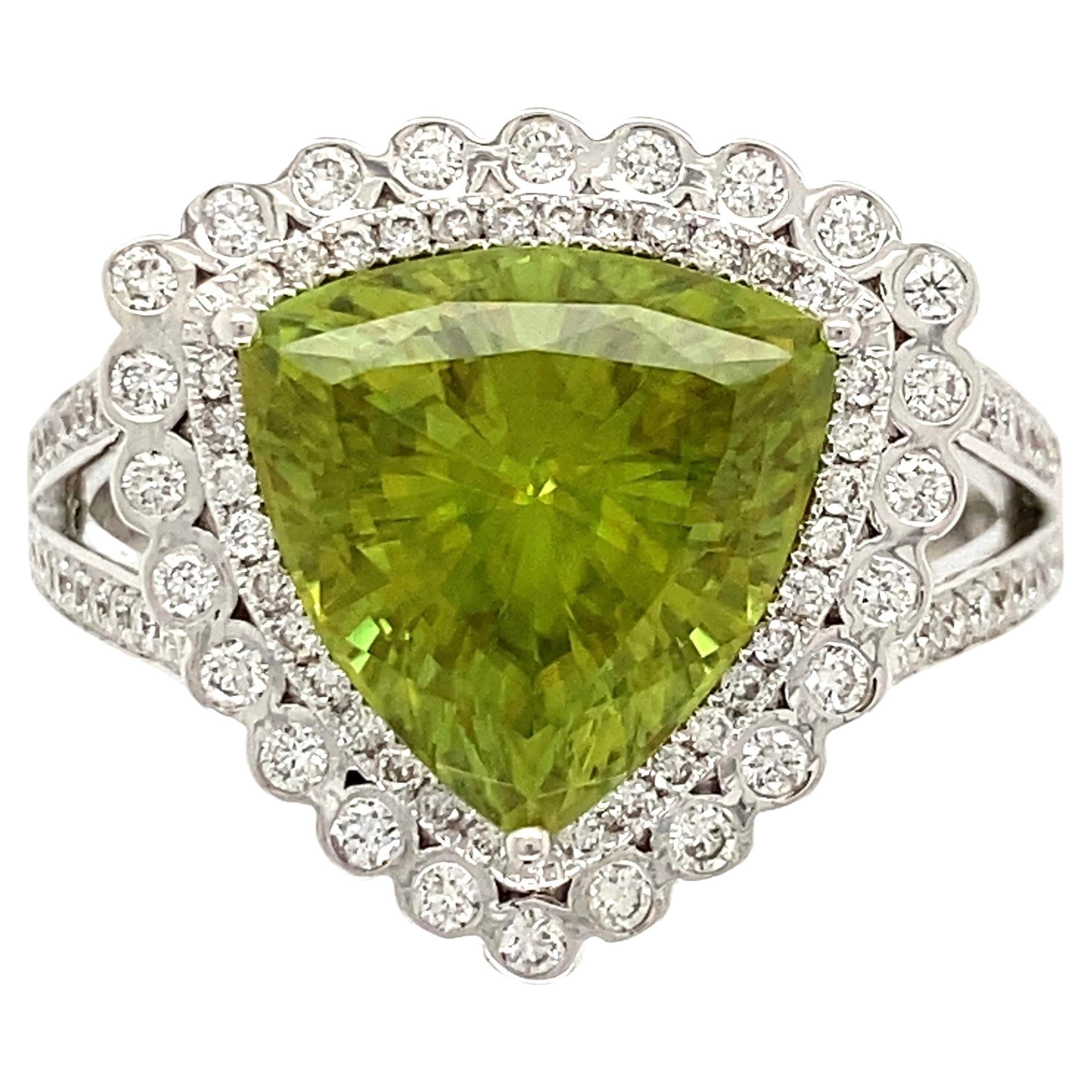 5.50 Carat Trillion Sphene Gemstone and Diamond Gold Ring Fine Estate Jewelry