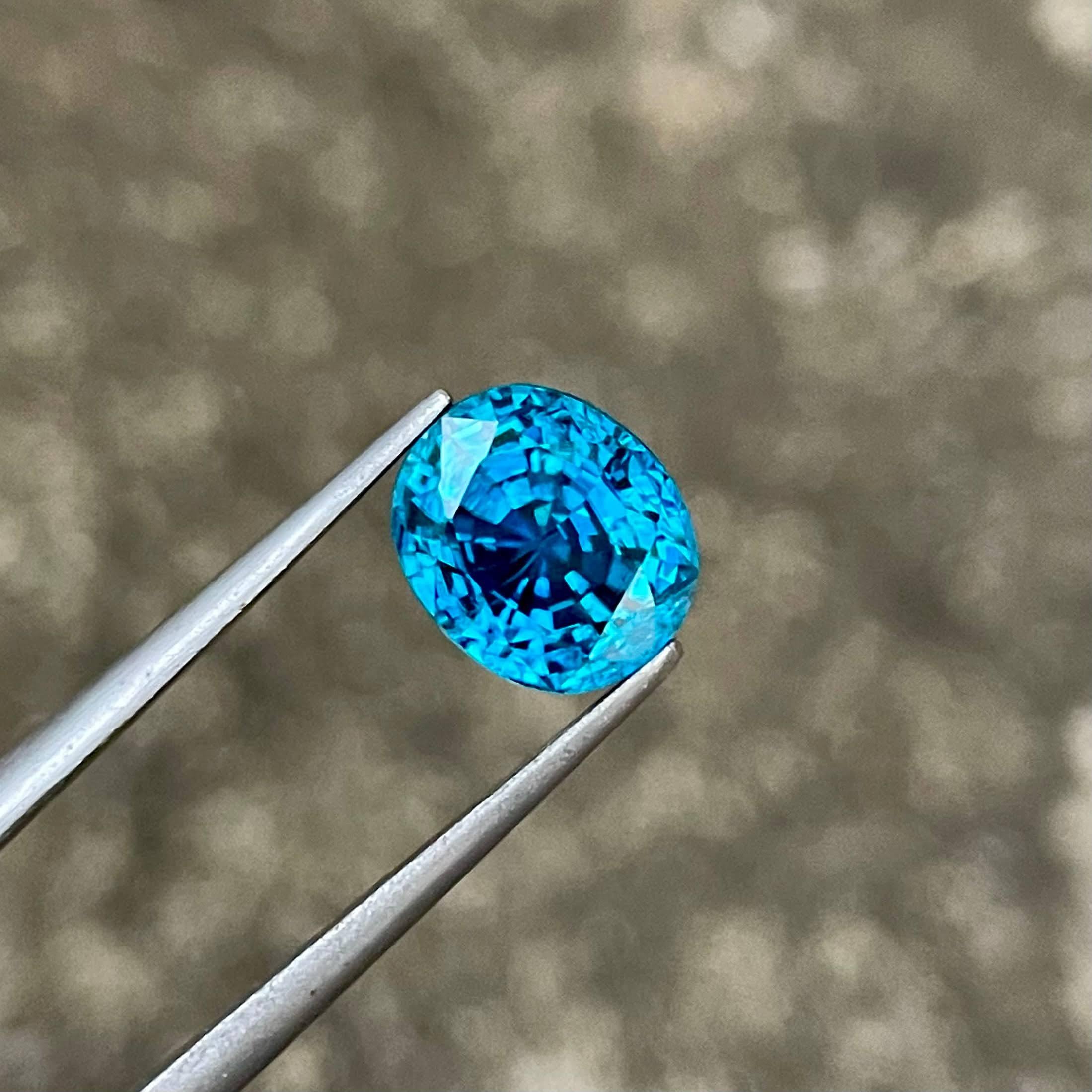 5.50 carats Electric Blue Zircon Stone Oval Cut Cambodian Gemstone For Sale 1