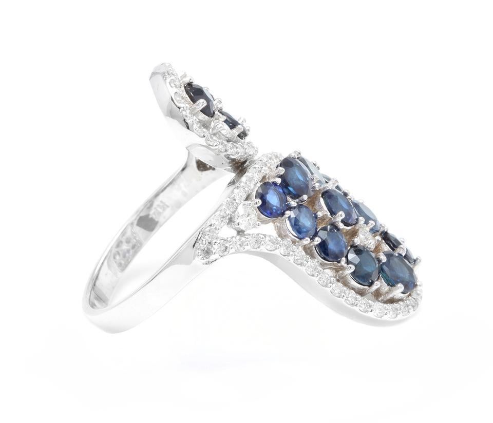 Round Cut 5.50 Carat Exquisite Natural Blue Sapphire and Diamond 14K Solid White Gold Ring For Sale