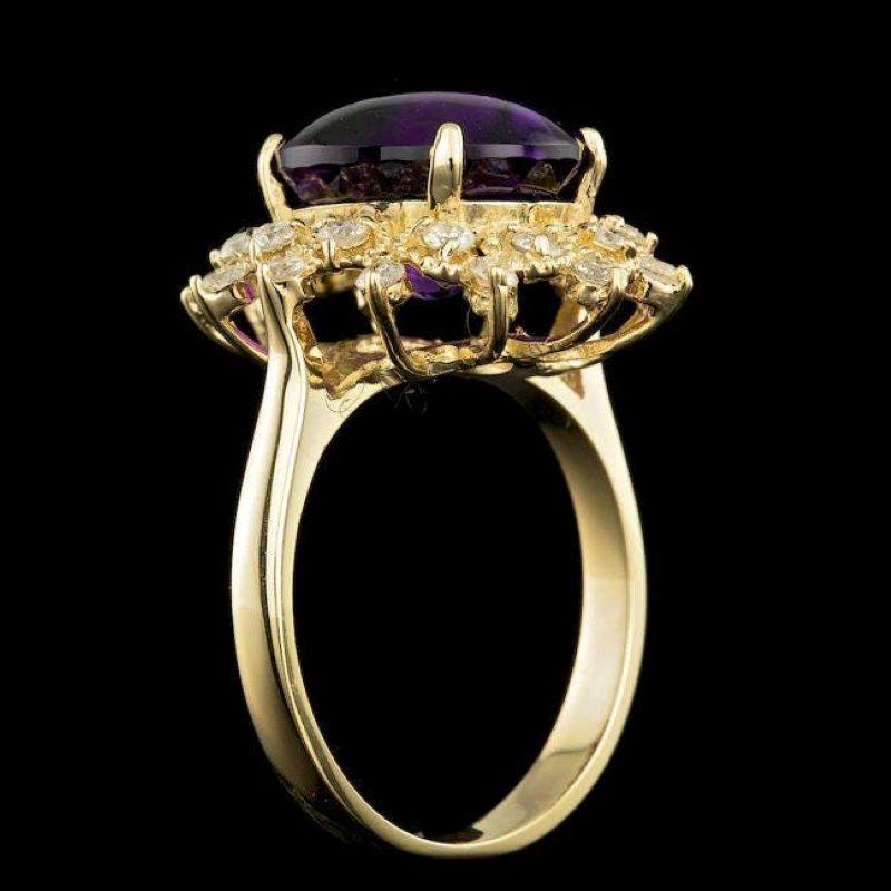 Women's 5.50 Carats Natural Amethyst and Diamond 14K Solid Yellow Gold Ring For Sale