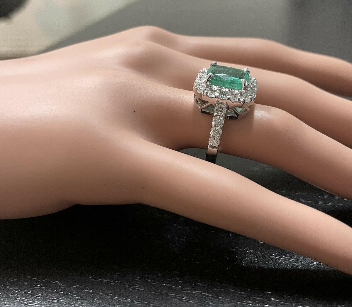5.50 Carats Natural Emerald and Diamond 14K Solid White Gold Ring For Sale 3
