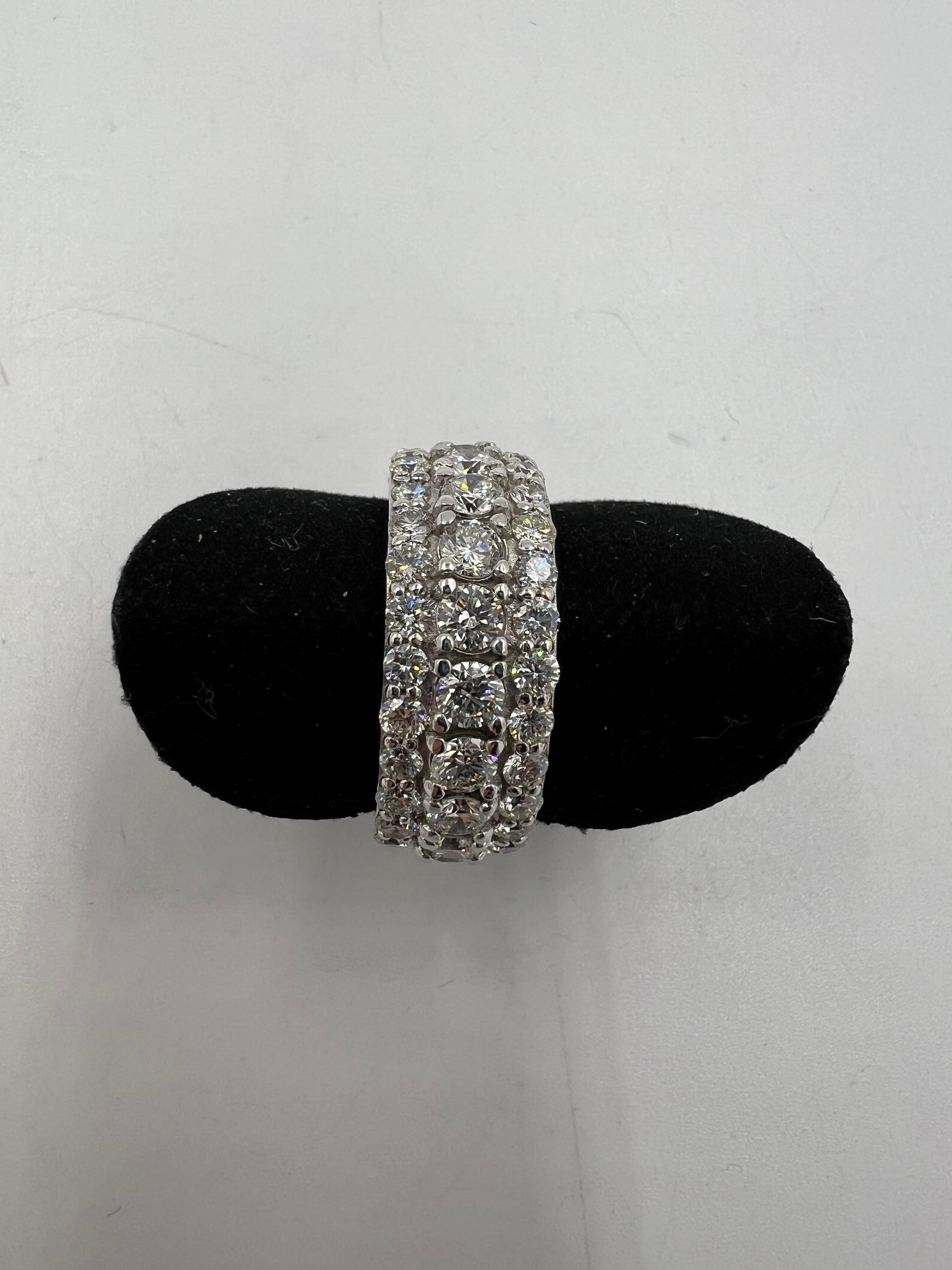 Women's or Men's 5.50 Carats TW Diamond Eternity Three Row White Gold Band Ring Size 9.25 For Sale