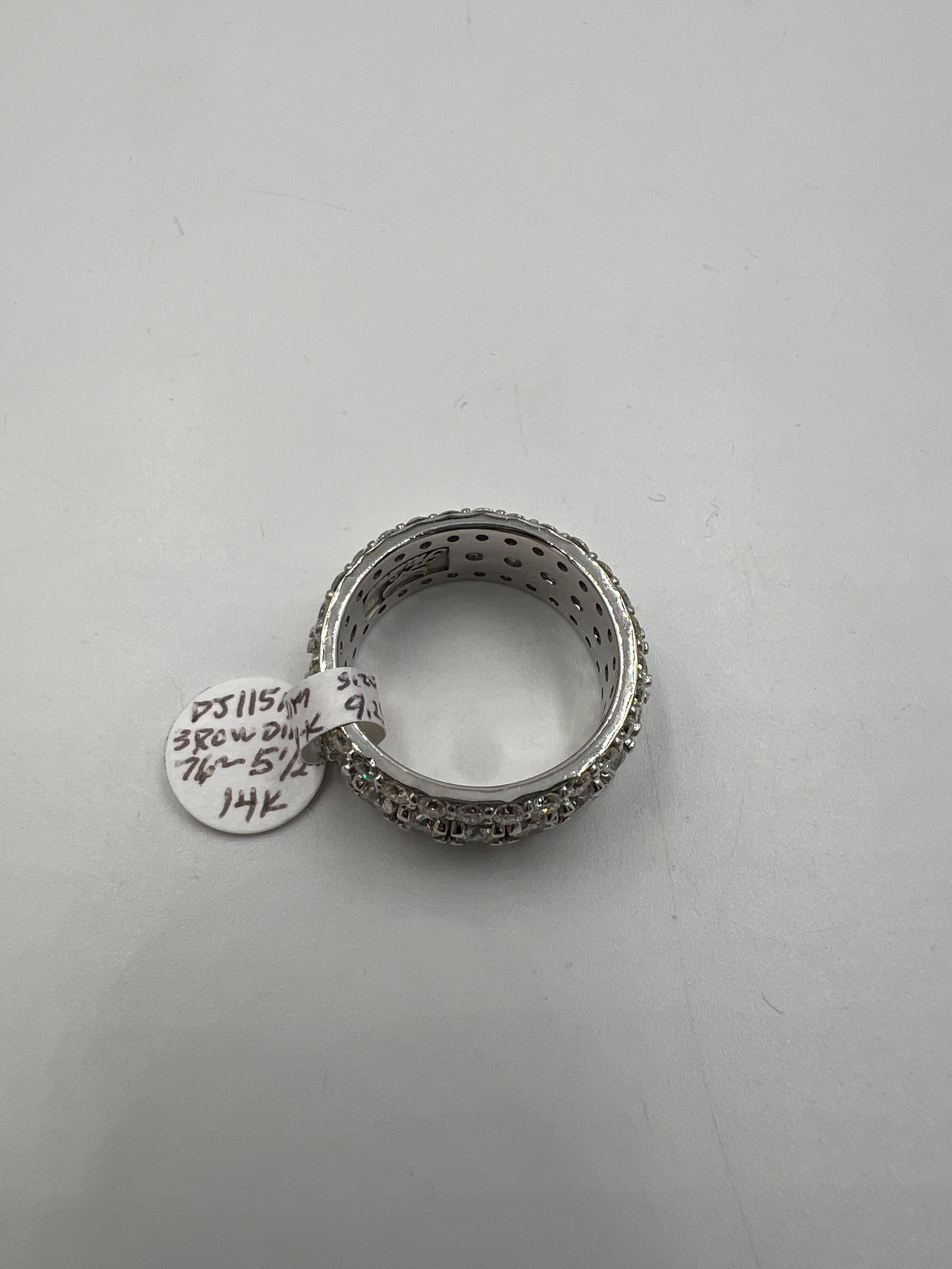 5.50 Carats TW Diamond Eternity Three Row White Gold Band Ring Size 9.25 For Sale 3