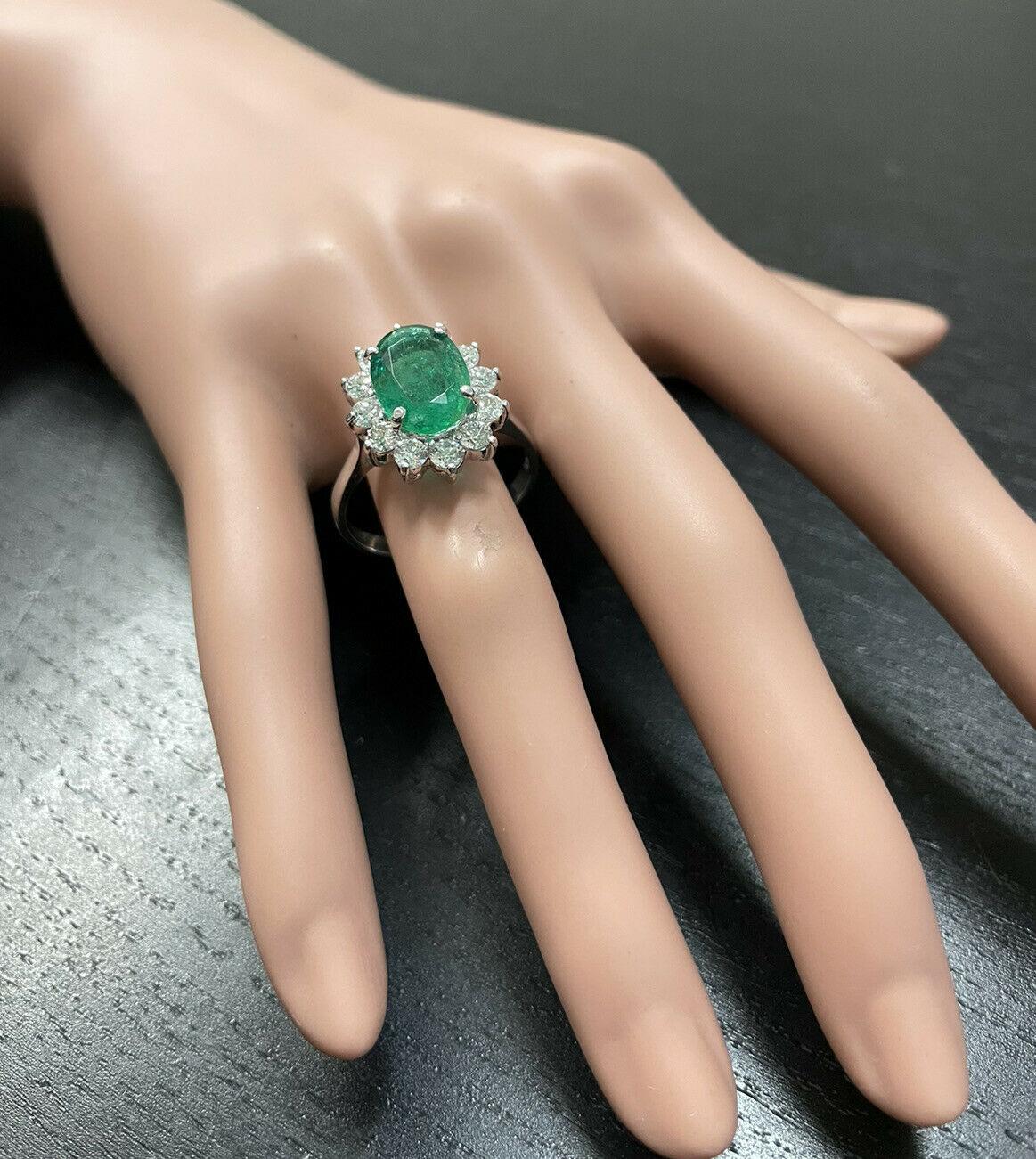 5.50ct Natural Emerald & Diamond 14k Solid White Gold Ring For Sale 2