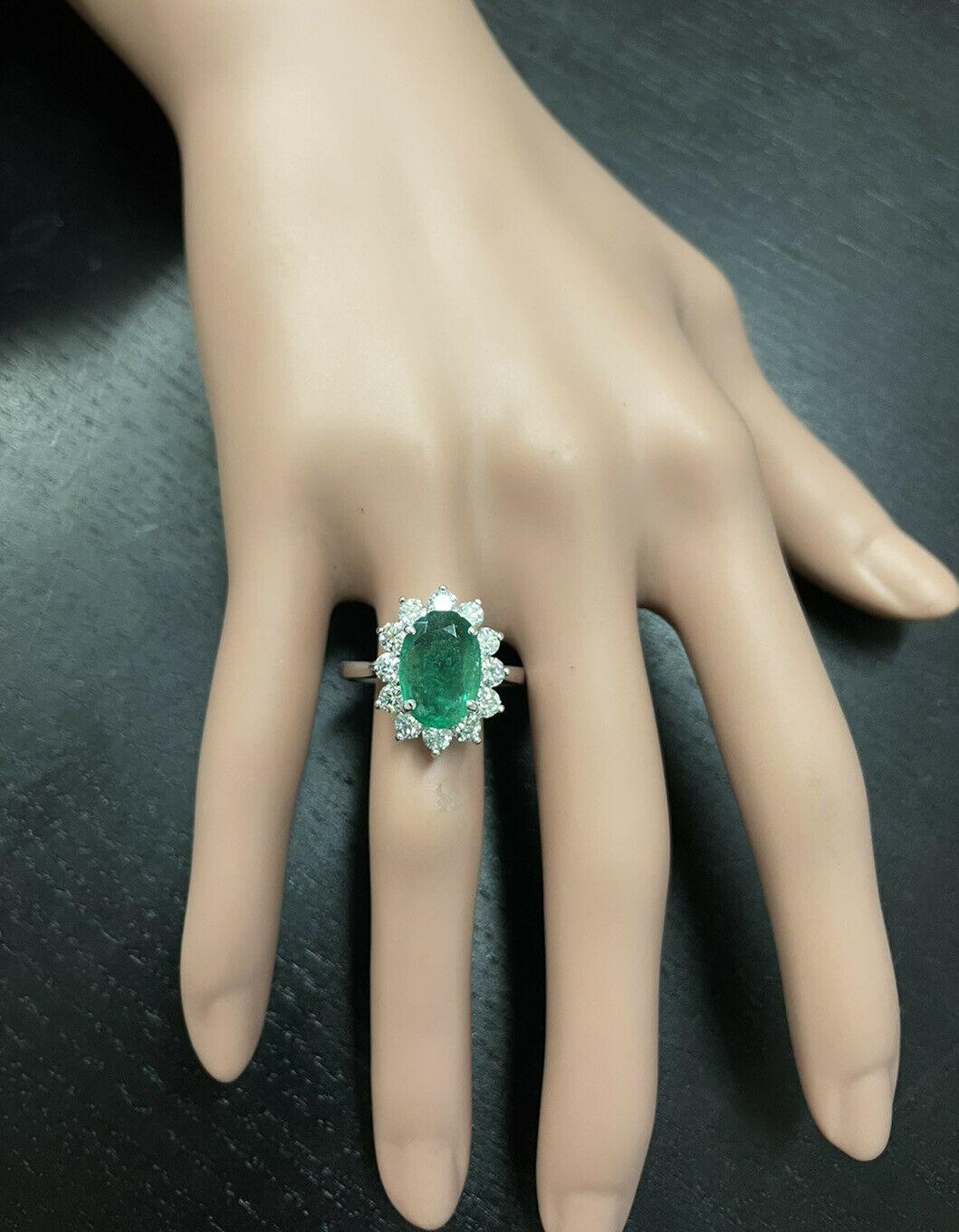 5.50ct Natural Emerald & Diamond 14k Solid White Gold Ring For Sale 3