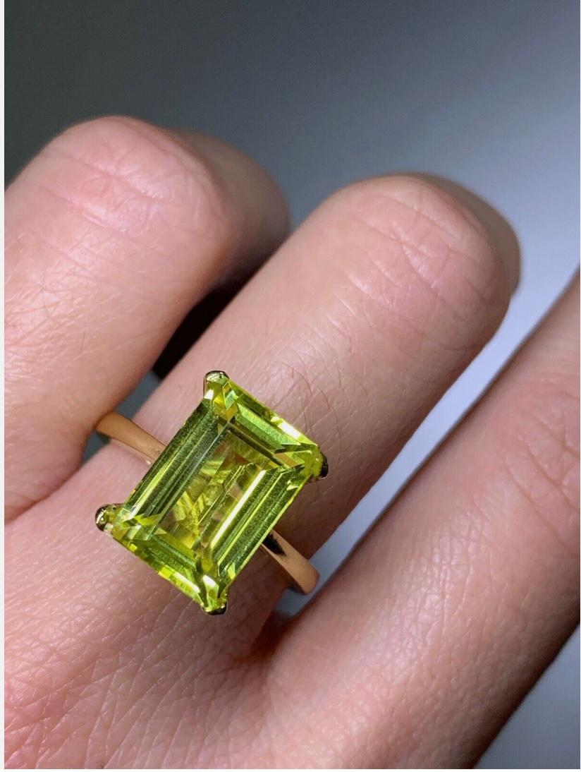 Art Deco 5.50ct Yellow Sapphire Emerald Cut Solitaire Engagement Ring In 18ct Yellow Gold For Sale