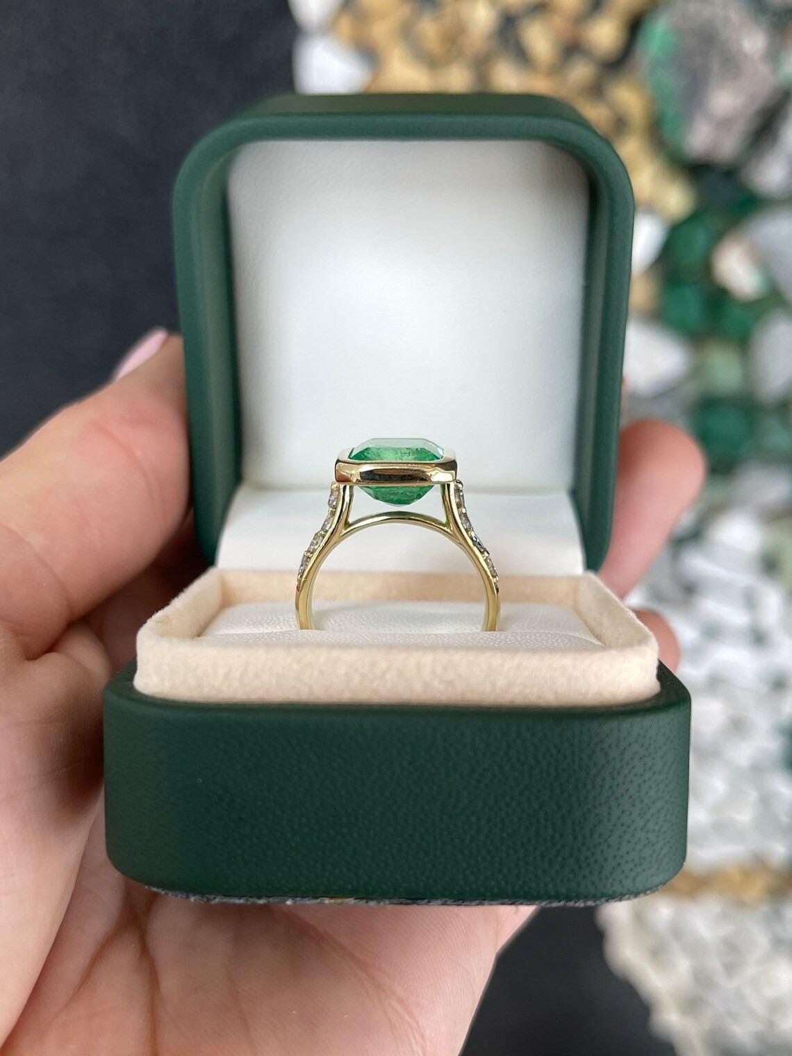 Women's 5.50tcw 18K AAA Quality Asscher Colombian Emerald & Diamond Accent Engagement Ri For Sale