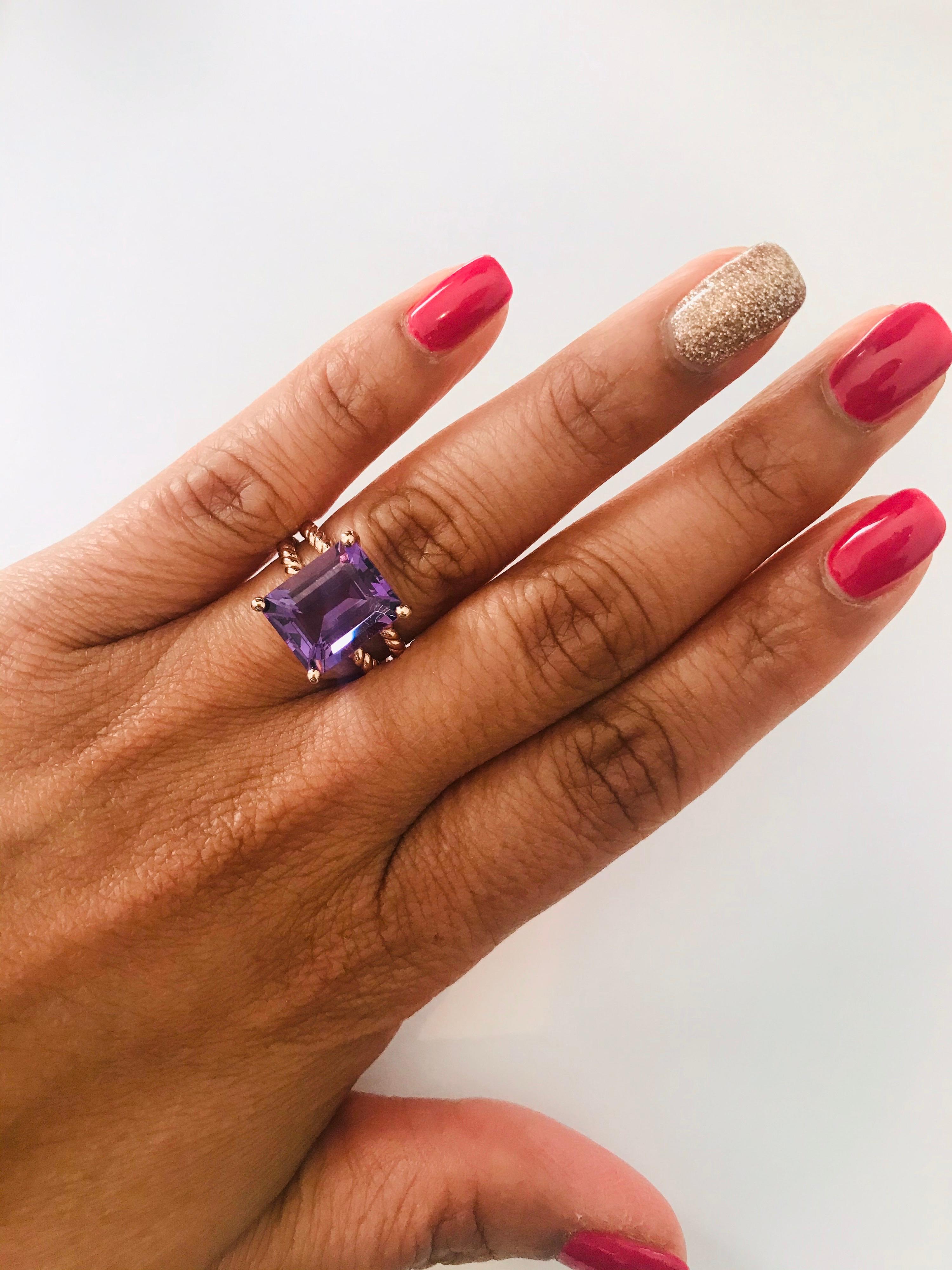 Bague solitaire en or rose avec améthyste taille émeraude de 5,51 carats Neuf - En vente à Los Angeles, CA