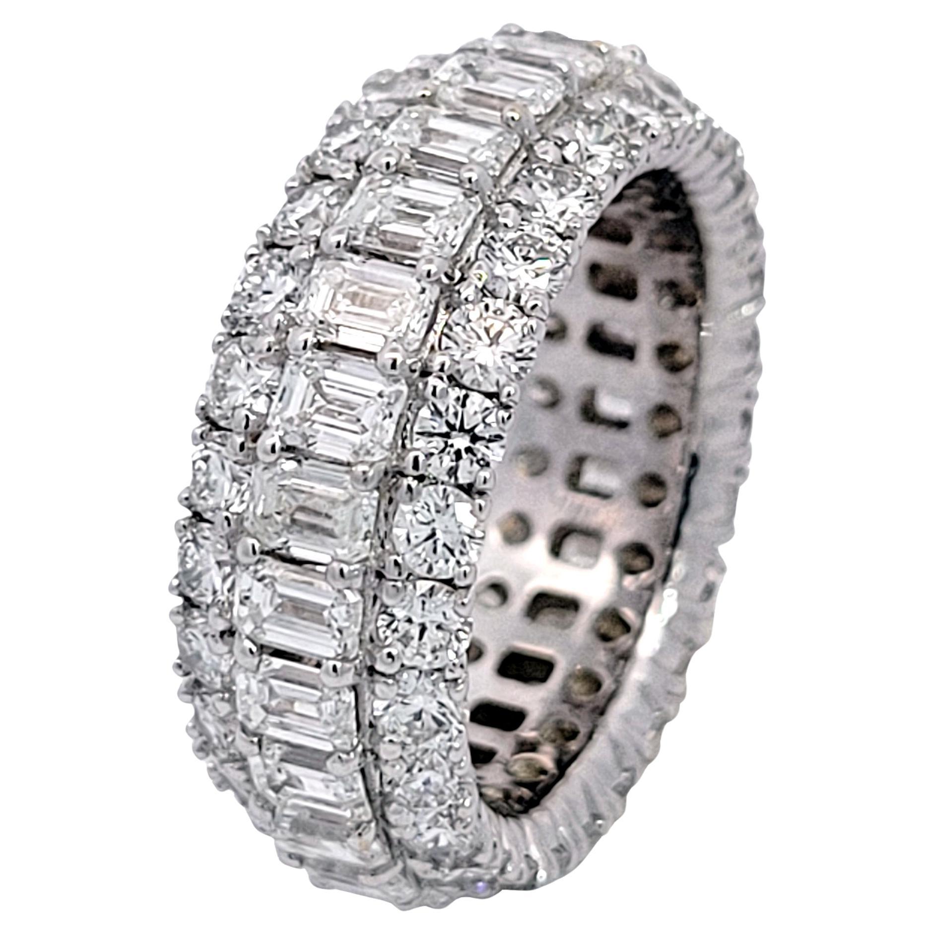 5.51 Carat Emerald Cut/Round Brilliant Diamond 18k Gold Eternity Ring For Sale