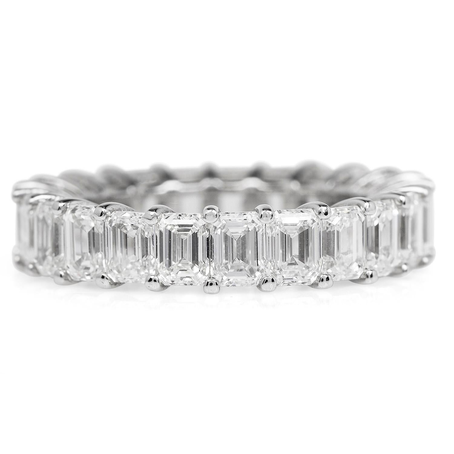 Modern 5.51 carats Emerald Cut Diamond Platinum Eternity Band Ring For Sale
