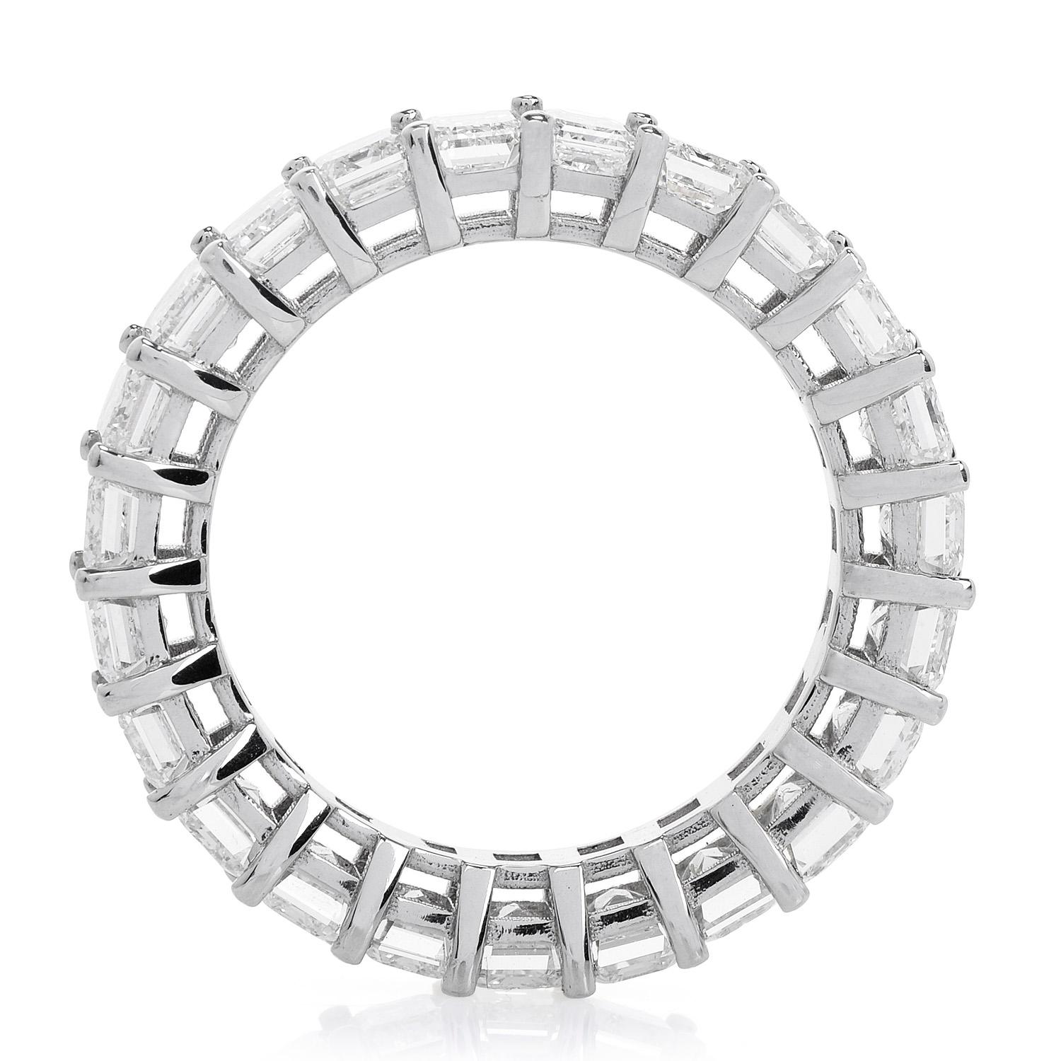 Women's or Men's 5.51 carats Emerald Cut Diamond Platinum Eternity Band Ring For Sale