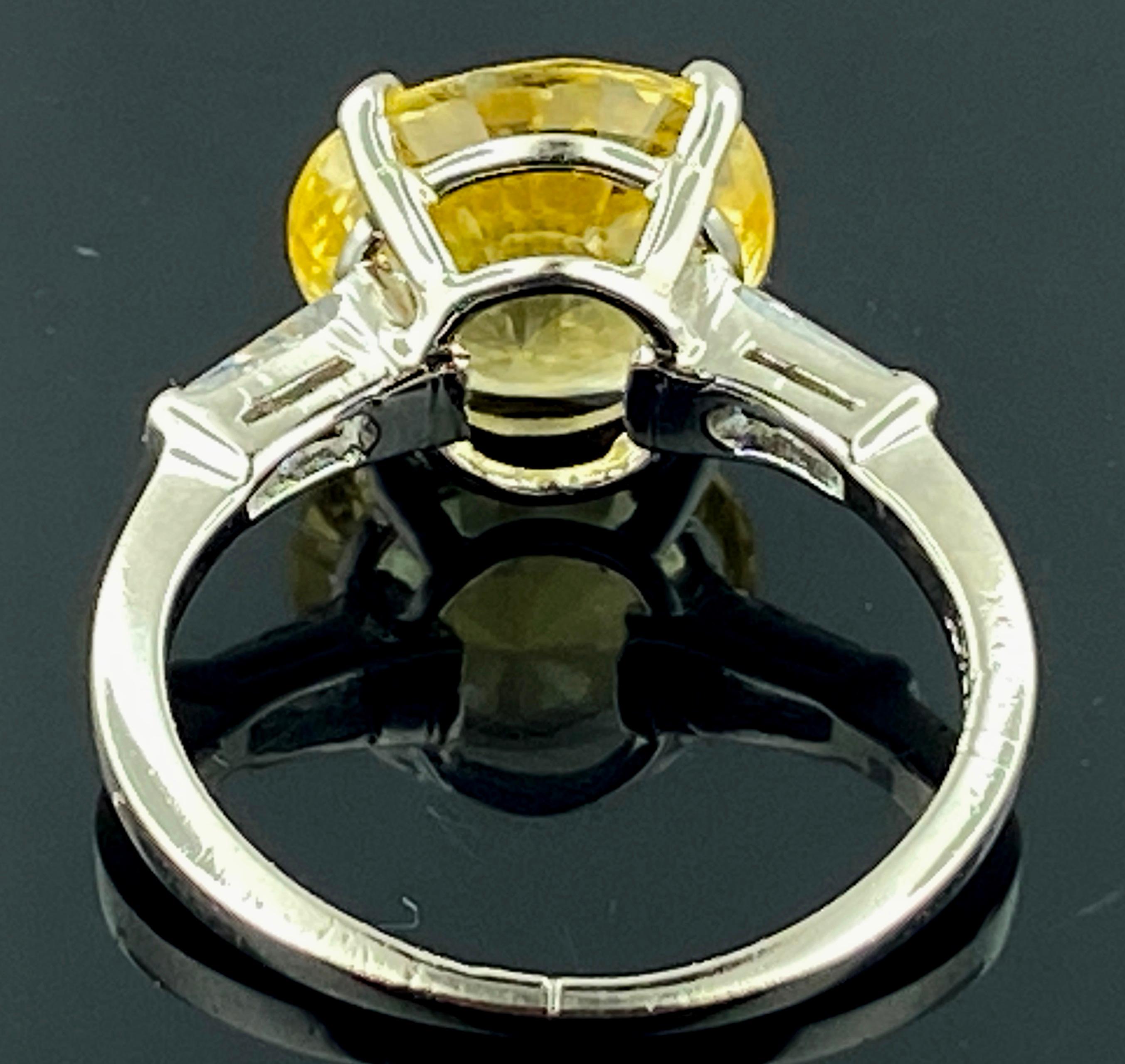 5.51 Carat Oval Yellow Sapphire Ring in Platinum In Excellent Condition In Palm Desert, CA
