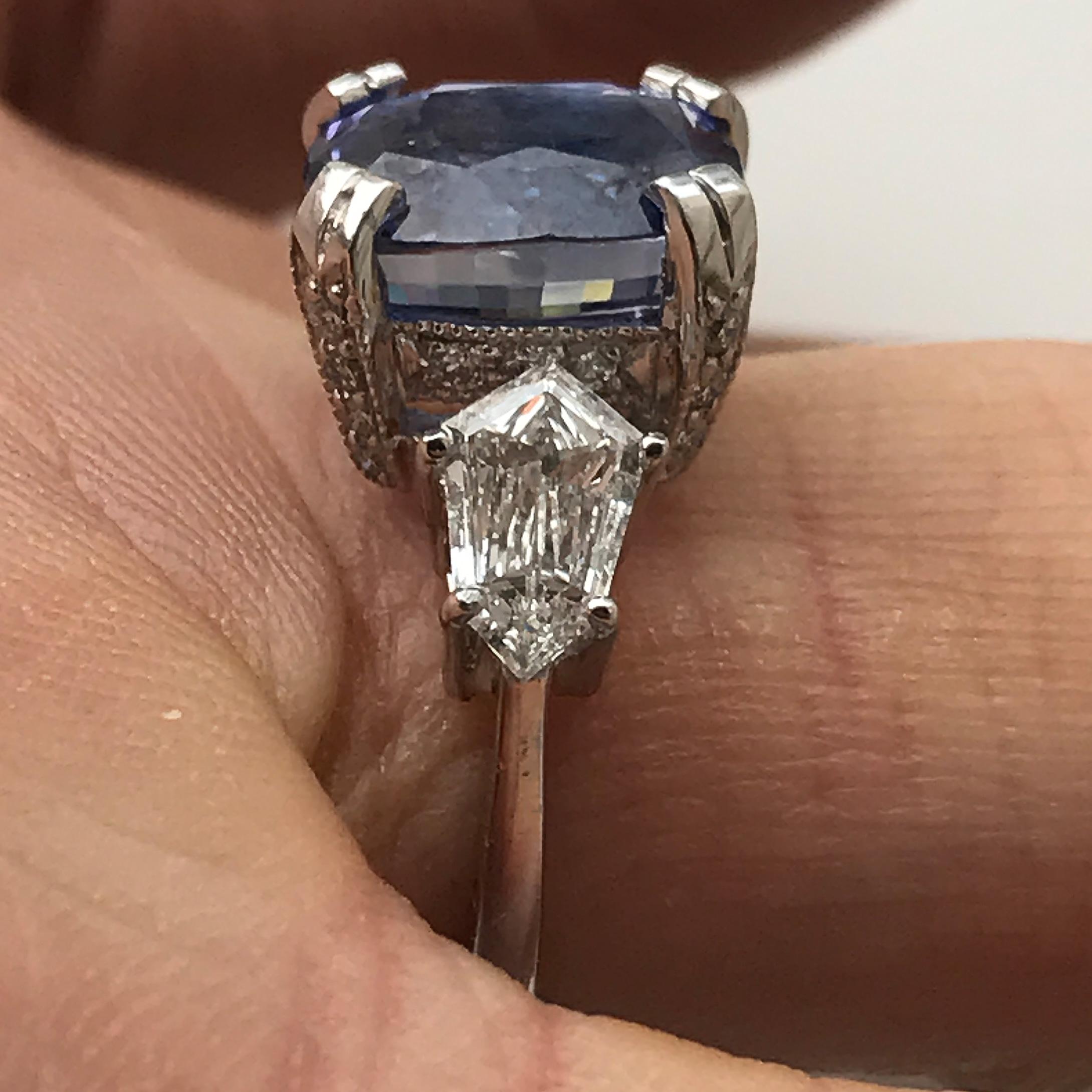 Cushion Cut 5.52 Carat Blue Ceylon Sapphire, 1.10 Carat Diamond, Platinum For Sale