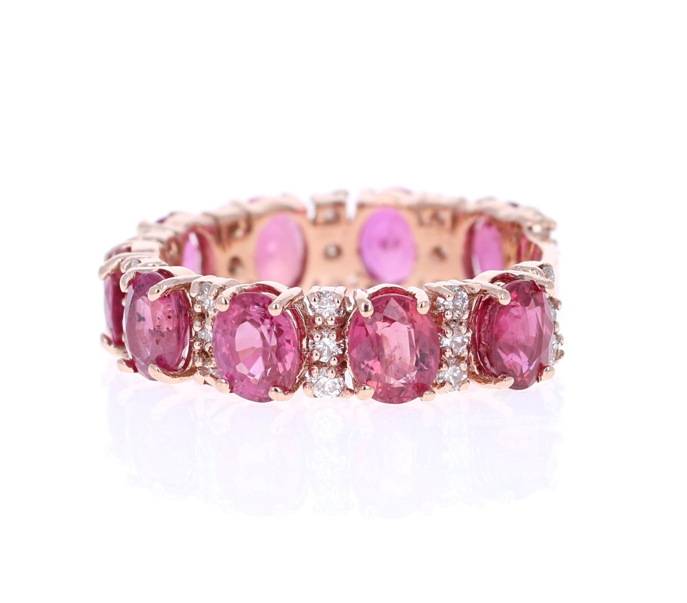 Contemporain 5.52 Carat Oval Cut Ruby Diamond 14 Karat Rose Gold Band en vente