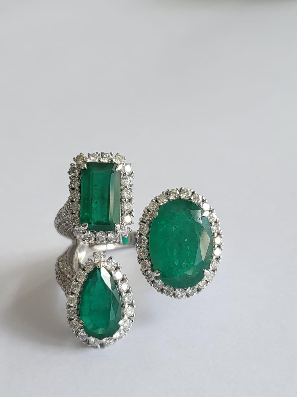 Women's or Men's 5.52 Carats, Natural Zambian Emerald & Diamonds Three Stone Cocktail Ring
