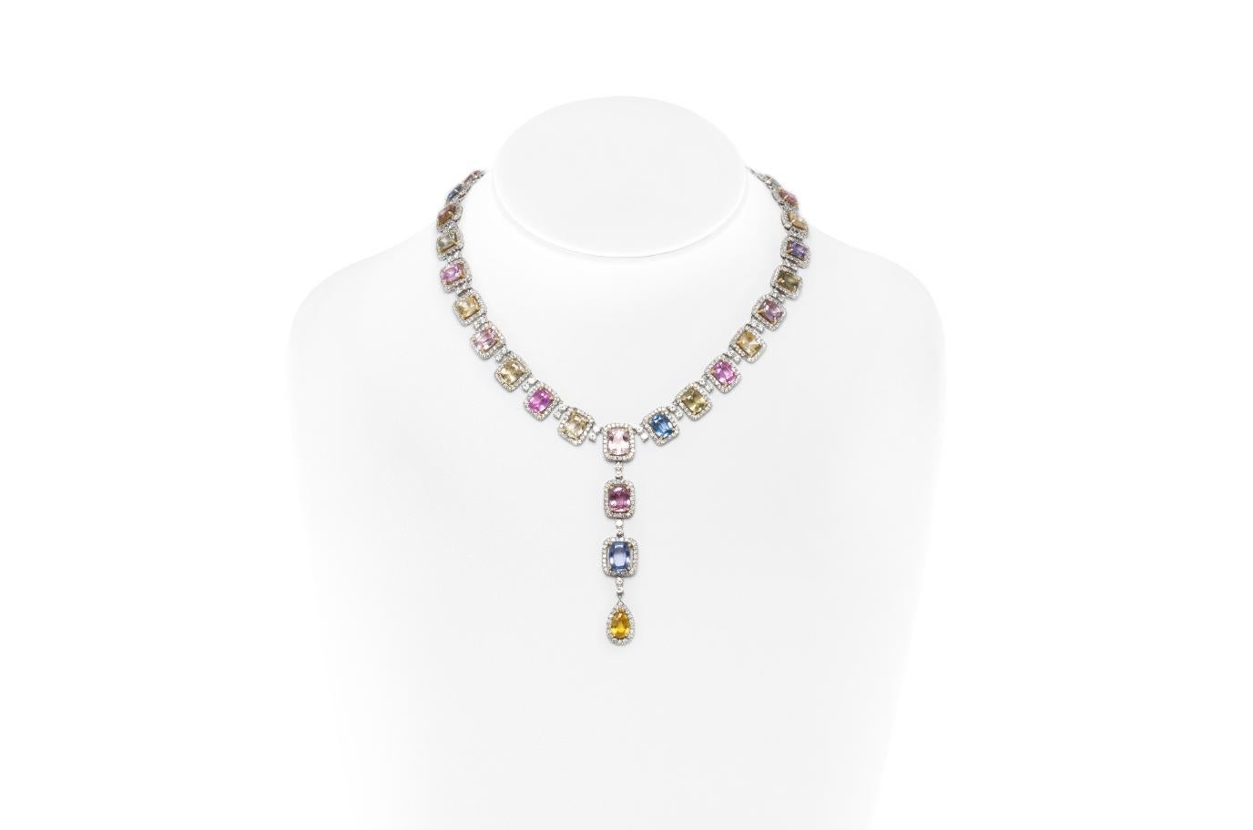 Taglio cuscino 55,24 Carati Zaffiro Multi-Color Collana a goccia staccabile con diamanti in vendita