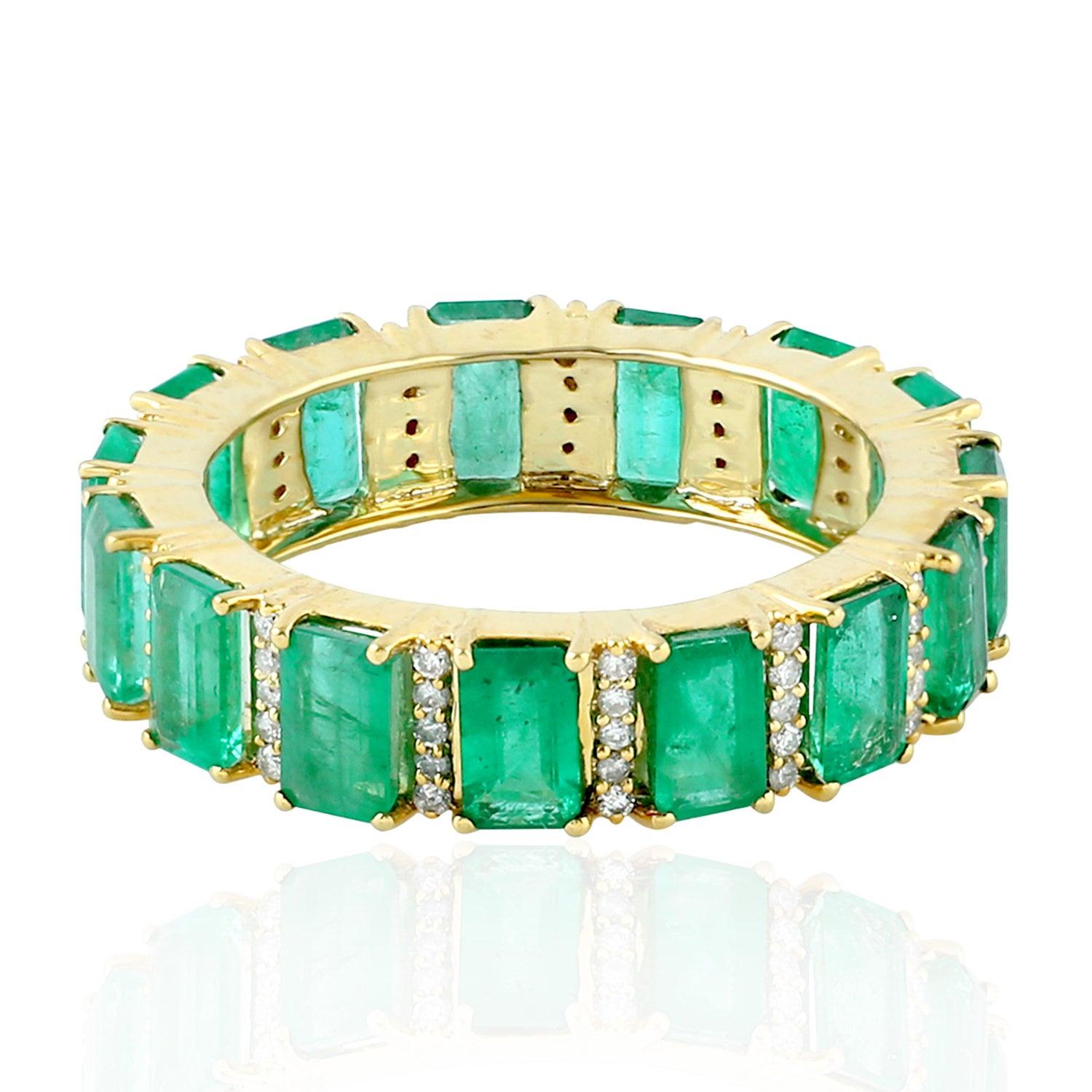 For Sale:  5.53 Carat Emerald Diamond 18 Karat Gold Floating Band Ring 2