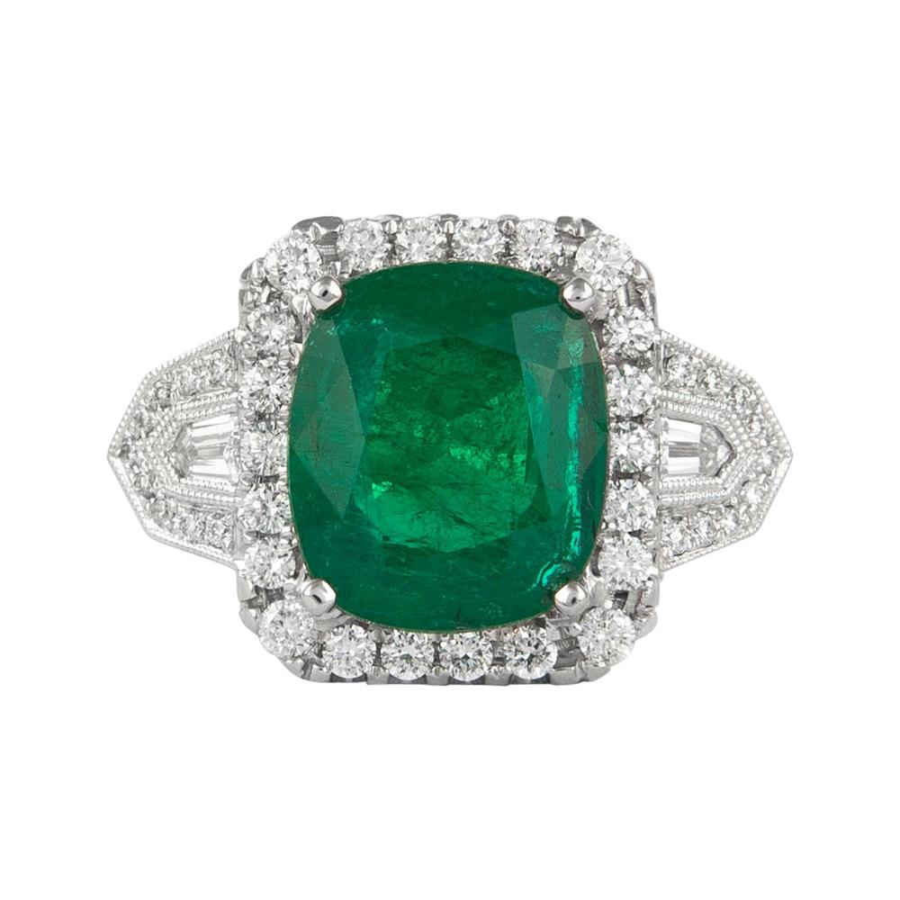 5.53 Carat Emerald with Diamond Ring 18 Karat Gold