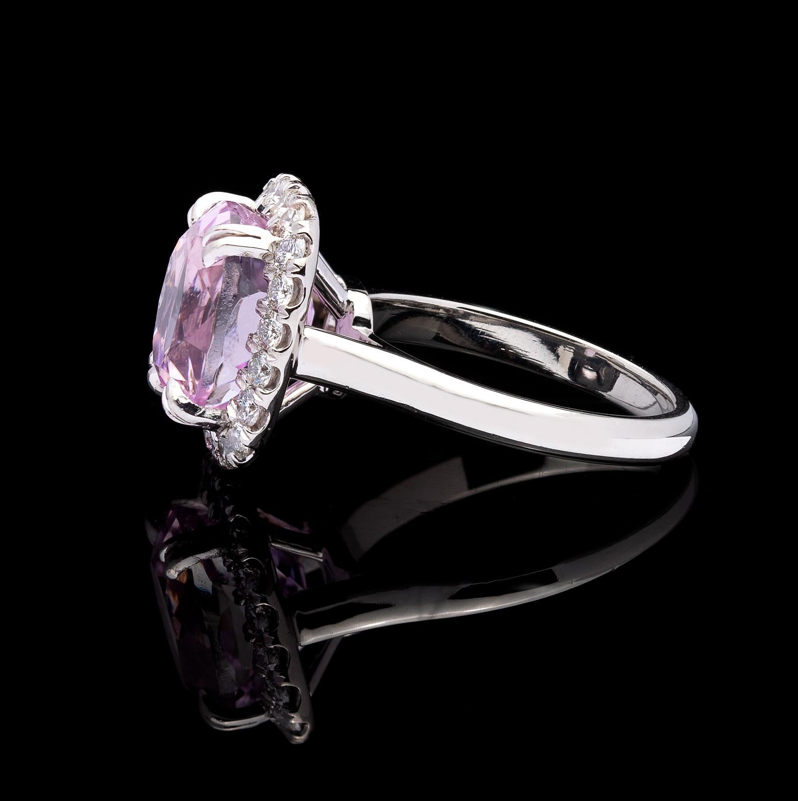 5.53 Carat Kunzite and Diamond Ring In Excellent Condition In San Francisco, CA