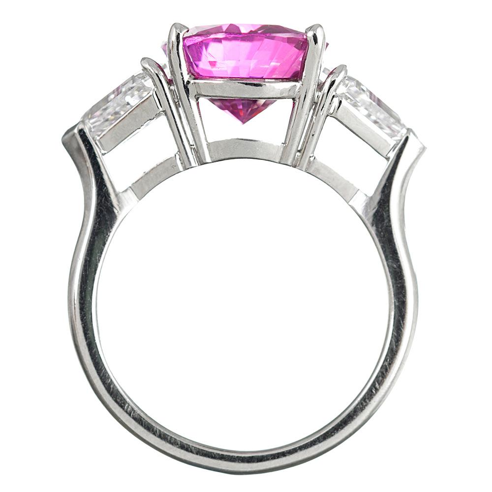 5.54 Carat Intense Pink Sapphire and Shield Diamond Ring In Good Condition In Carmel-by-the-Sea, CA