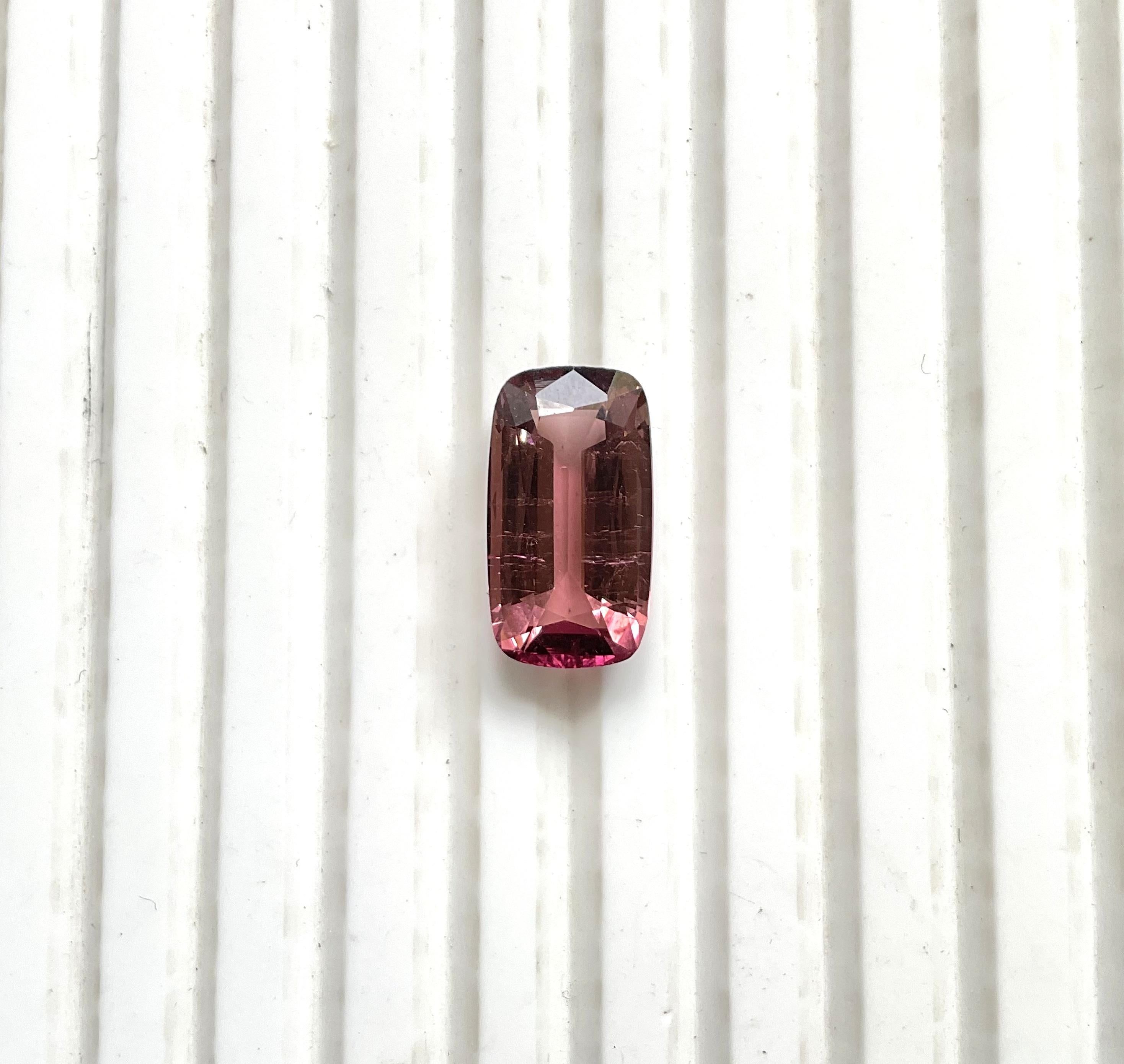 5.54 Carats Pink Peach Top Quality Cushion Cut stone For Jewelry Natural Gem For Sale 3