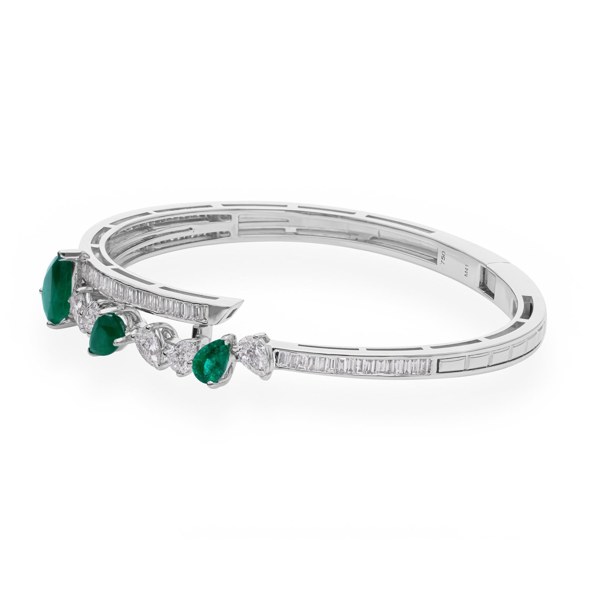 Bracciale con smeraldo e diamanti dello Zambia da 5,54 TCW in oro bianco 14K Gioielli di pregio In condizioni Nuovo in vendita a Diera, Dubai