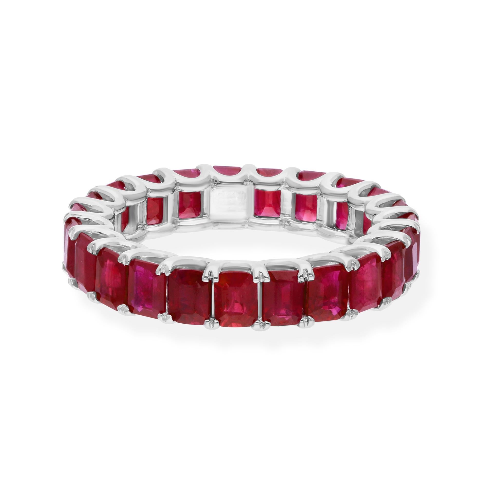 5.55 Carat Emerald Cut Ruby Gemstone Band Ring 14 Karat White Gold Jewelry For Sale 4