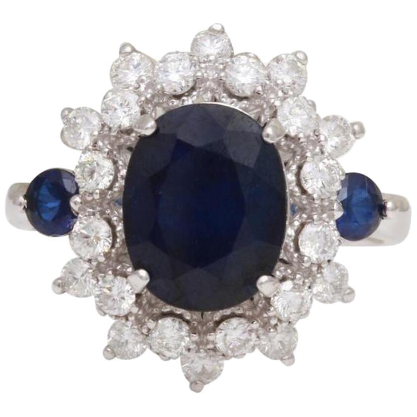 5.55 Carat Exquisite Natural Blue Sapphire and Diamond 14 Karat Solid White Gold For Sale