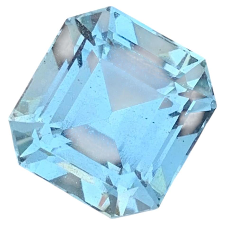 5.55 Carat Natural Loose Aquamarine Octagon Cut Gemstone For Sale