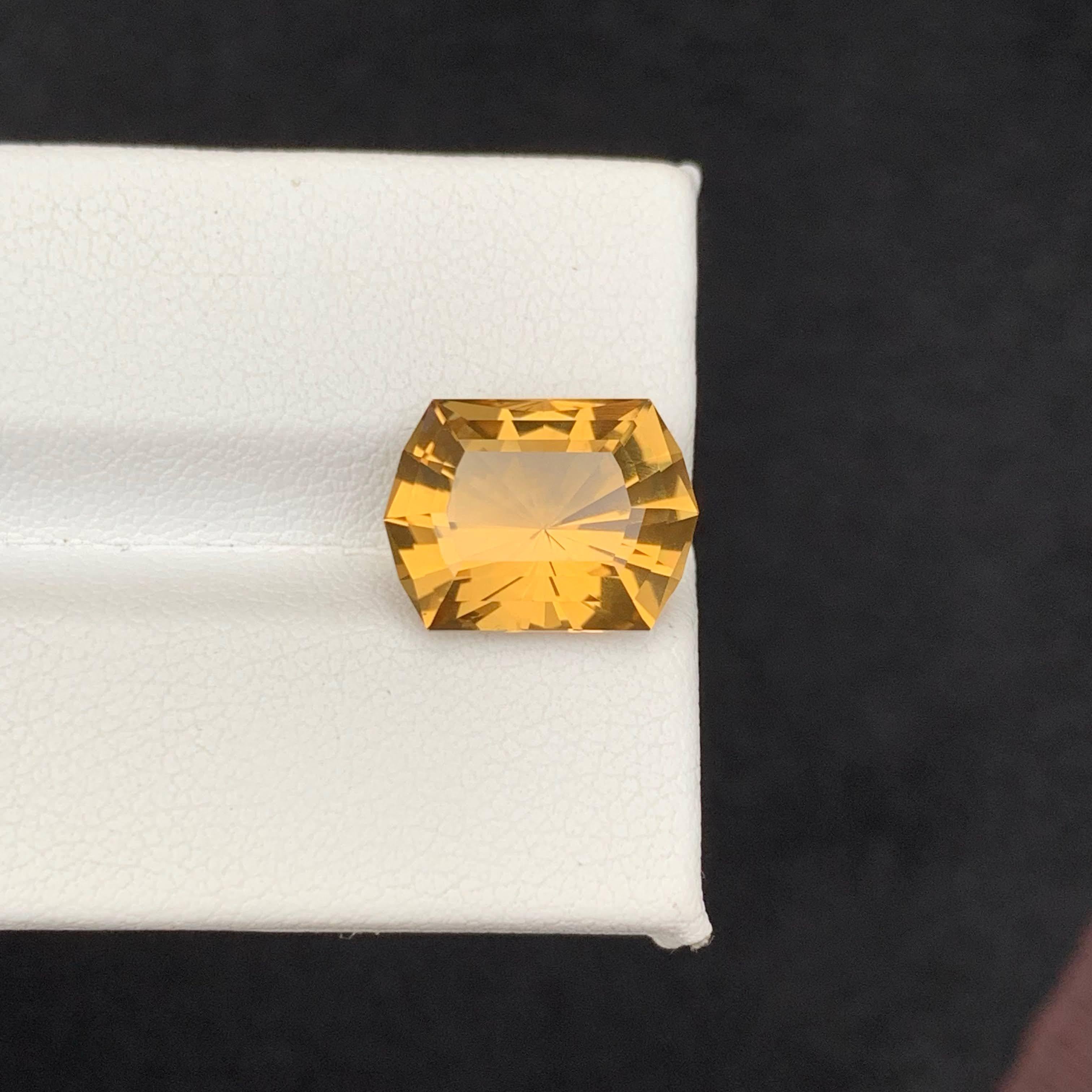 5.55 Carat Natural Loose Chrome Yellow Citrine Stone Custom Cut African Gemstone For Sale 5