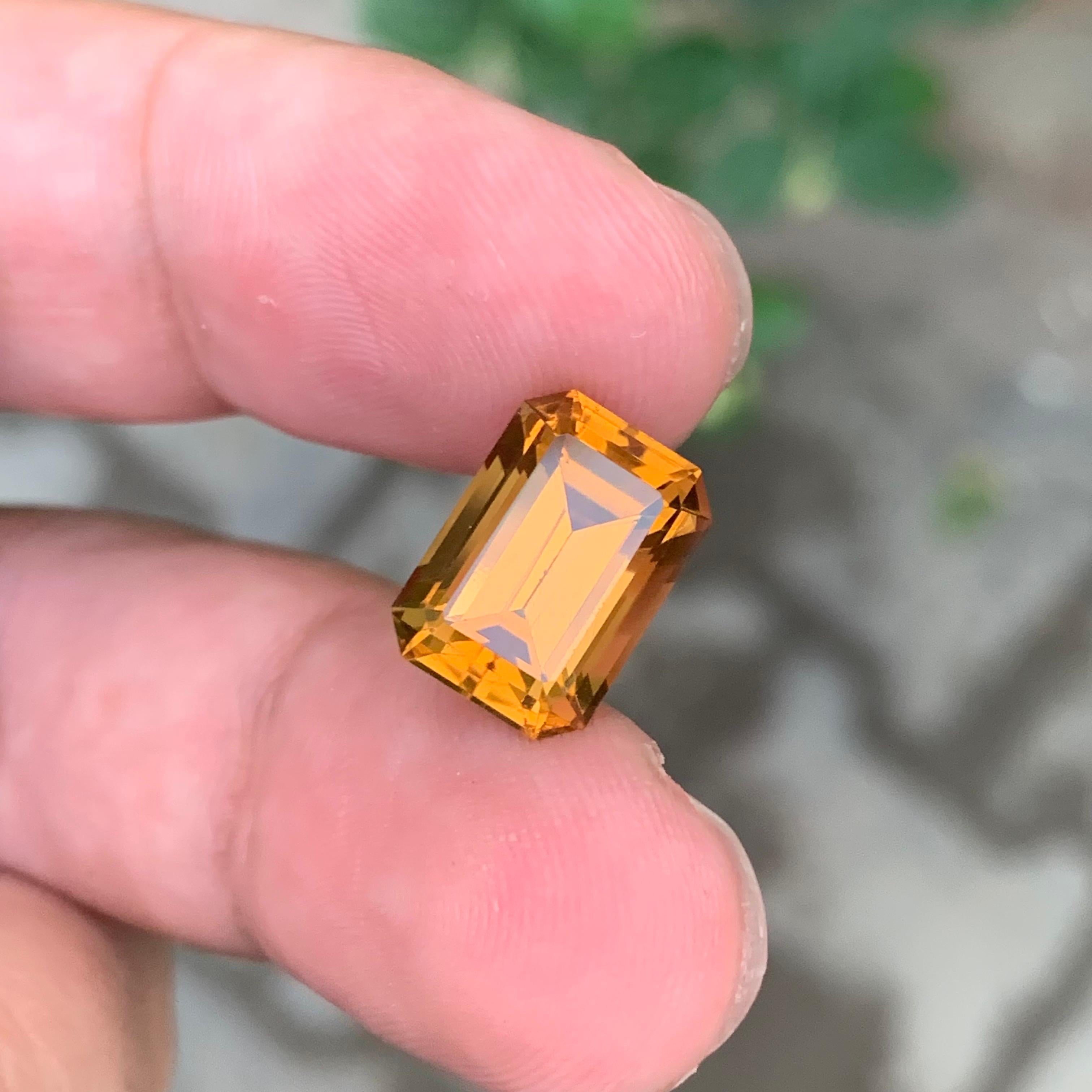 5.55 Carat Natural Loose Honey Citrine Emerald Shape Gemstone (pierre précieuse en forme d'émeraude) en vente 4