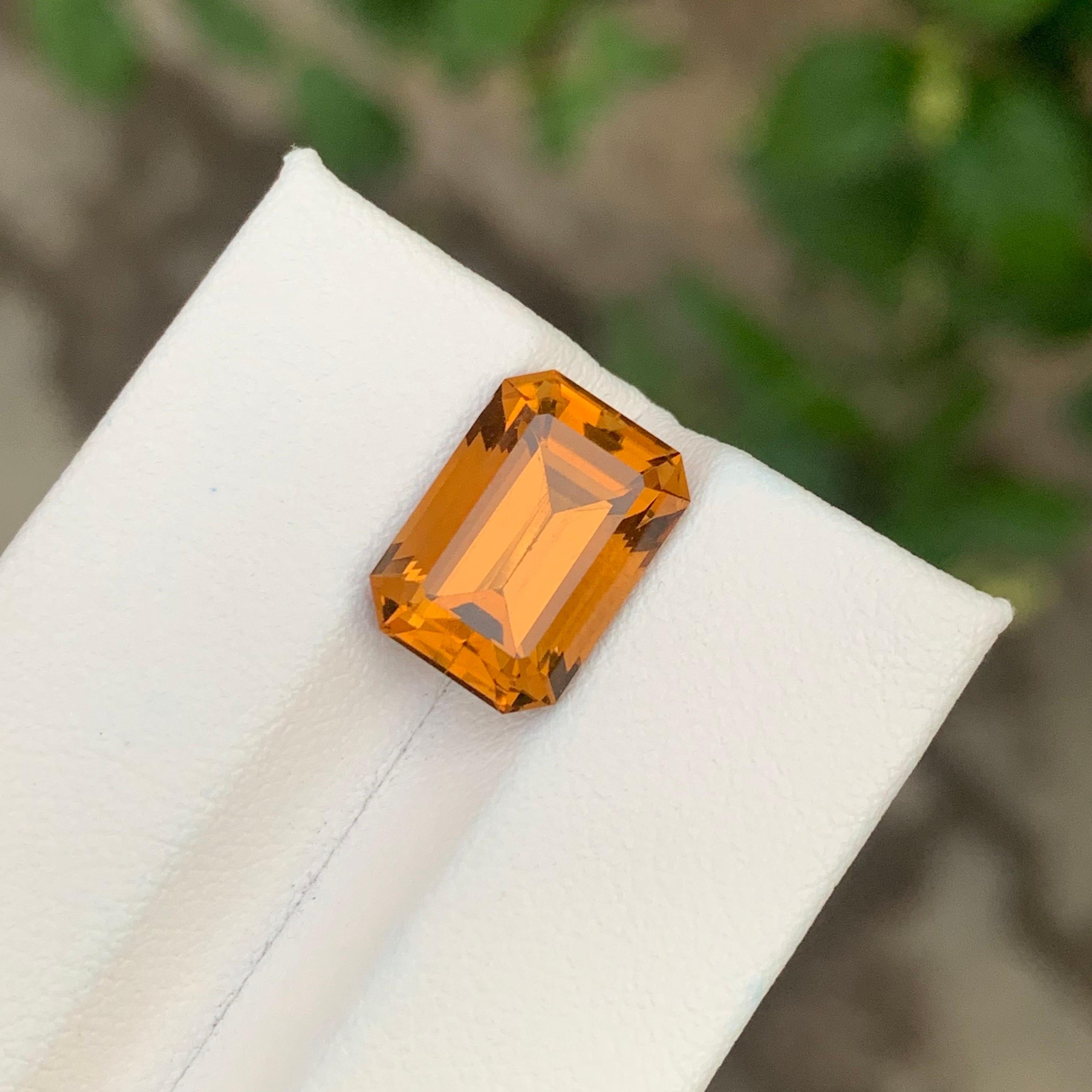Taille émeraude 5.55 Carat Natural Loose Honey Citrine Emerald Shape Gemstone (pierre précieuse en forme d'émeraude) en vente