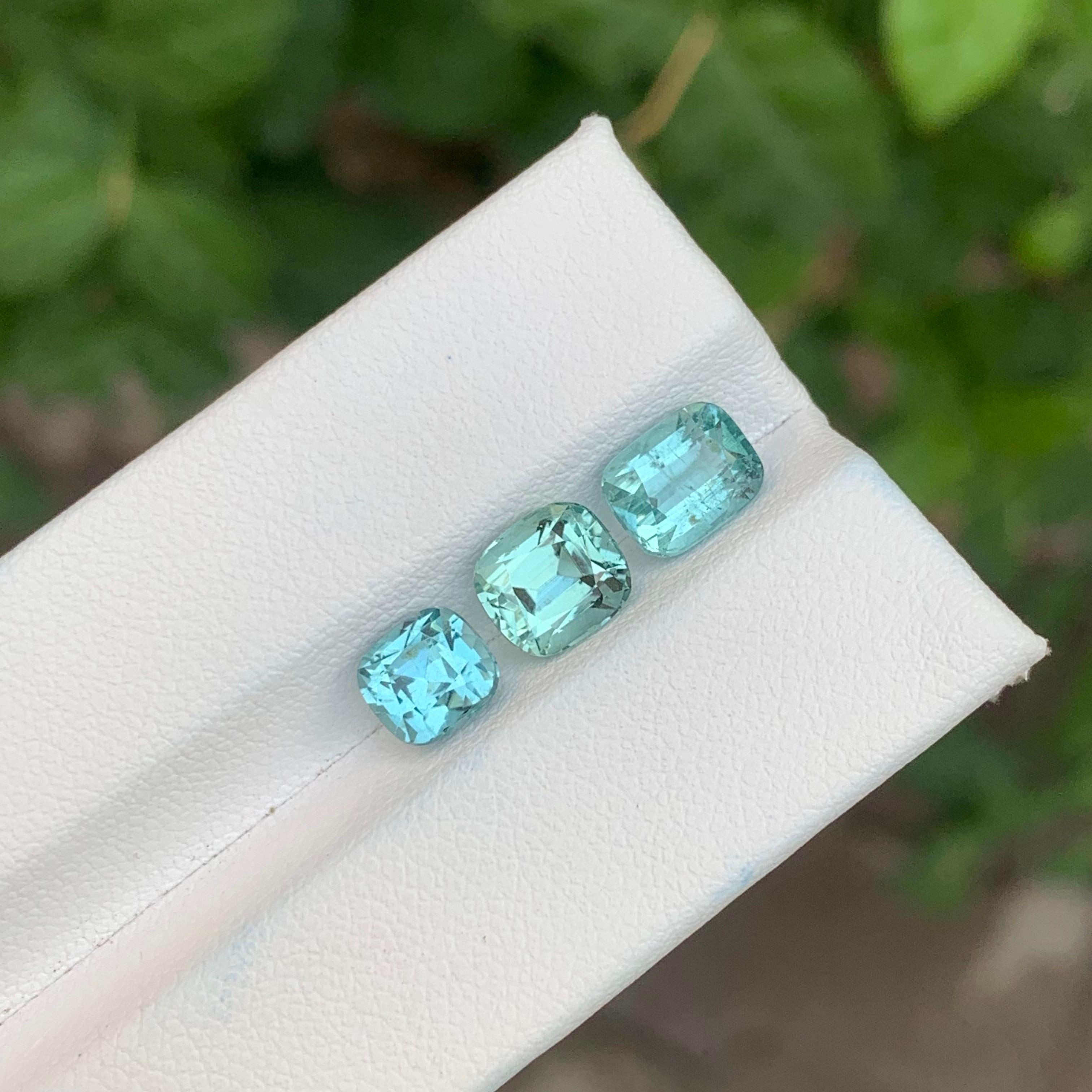 Lot de tourmalines naturelles en écume de mer non serties de 5.55 carats pour la fabrication de bijoux Neuf - En vente à Peshawar, PK