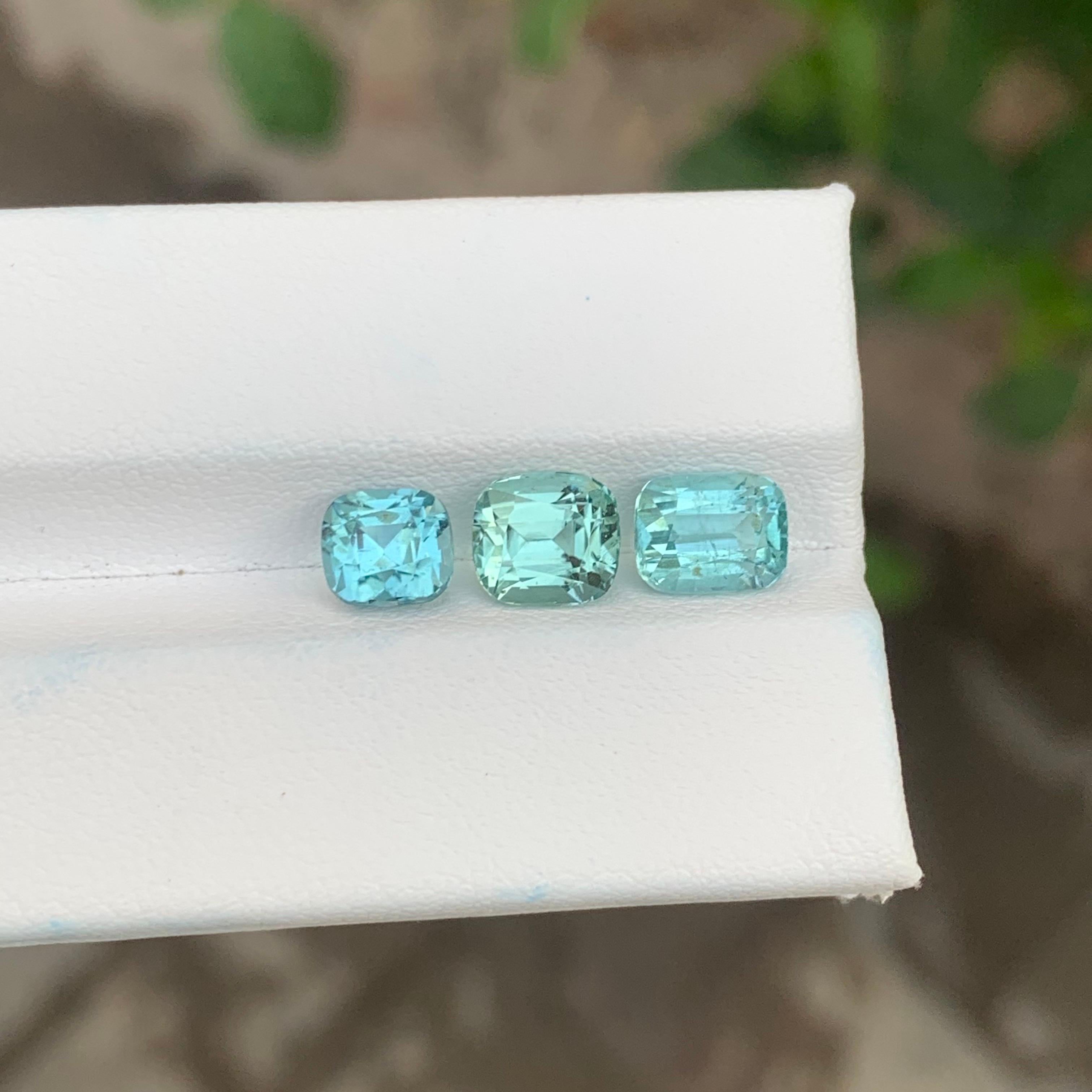 Lot de tourmalines naturelles en écume de mer non serties de 5.55 carats pour la fabrication de bijoux en vente 3