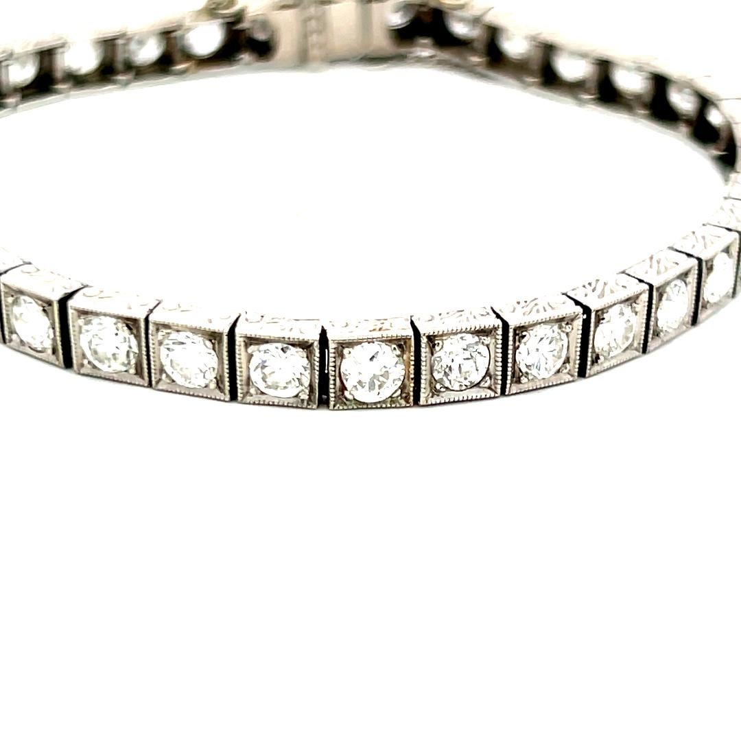 5.55 Carat Old European Cut G VS Diamond Platinum Tennis Bracelet For Sale 1