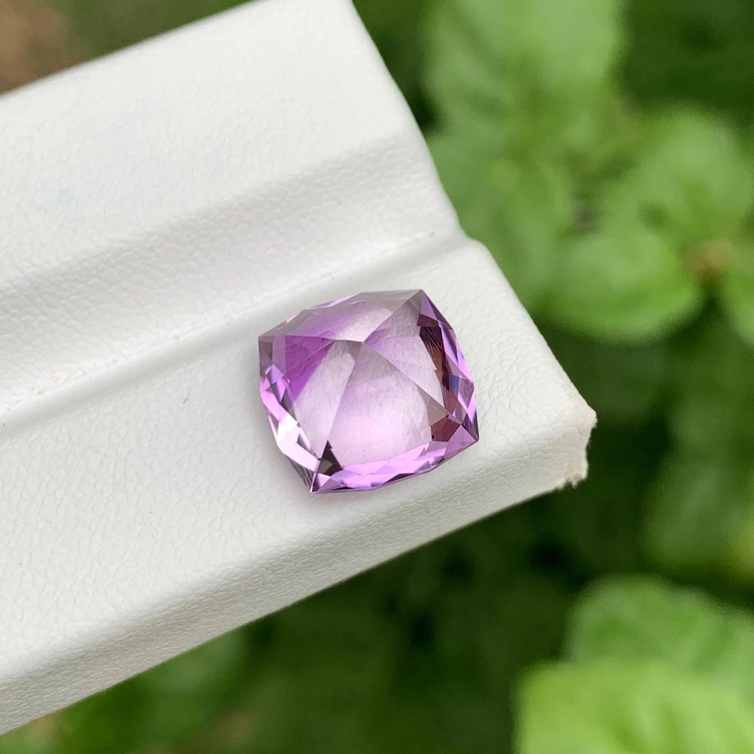 5.55 carats Rose de France Amethyst Custom Cut Natural Brazilian Gemstone Moderno en venta