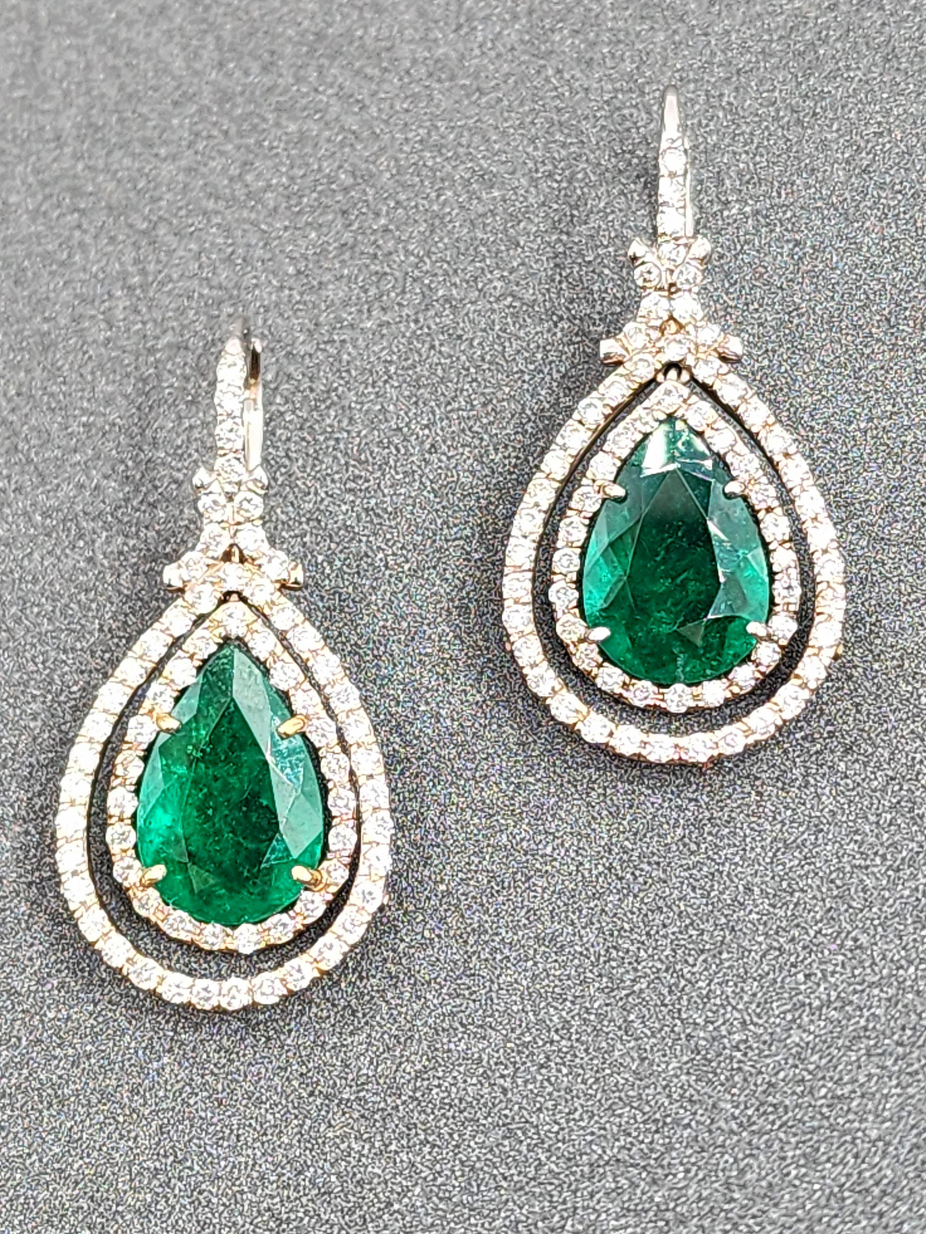 5.55 ct Natural Pear Shape Emerald & Diamond Earrings In New Condition For Sale In Chicago, IL
