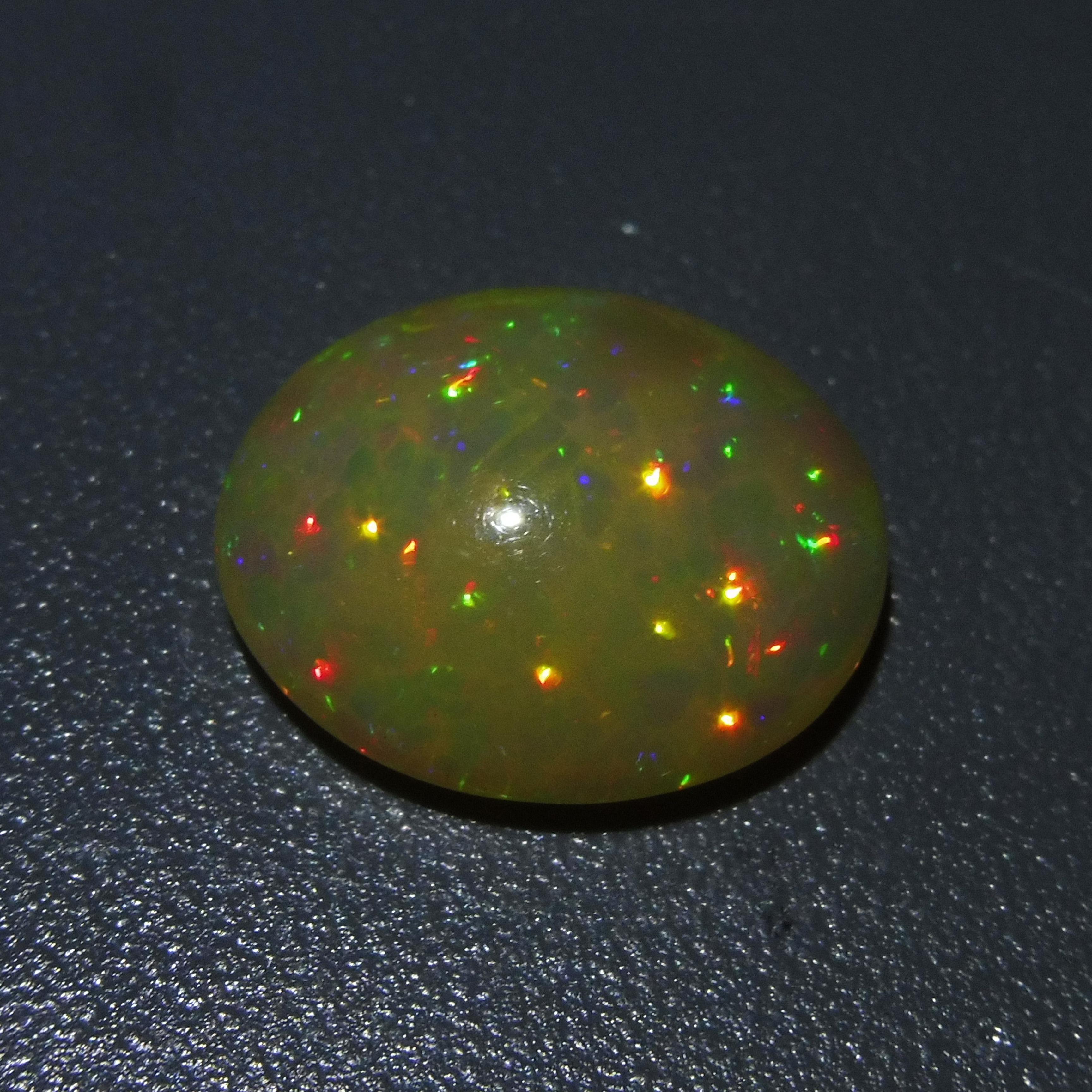 5.55 ct Oval Cabochon Opal For Sale 10