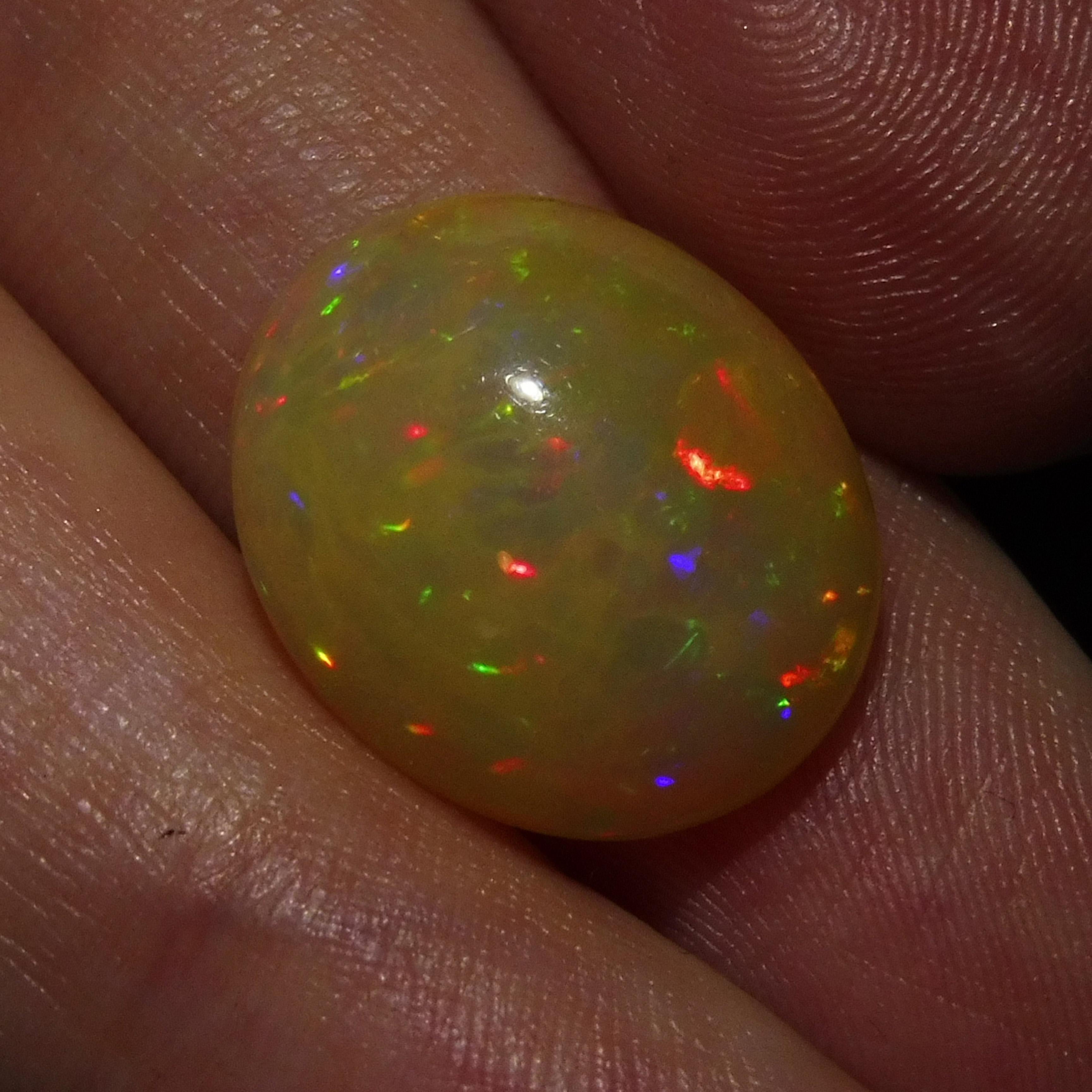 5.55 ct Oval Cabochon Opal For Sale 15