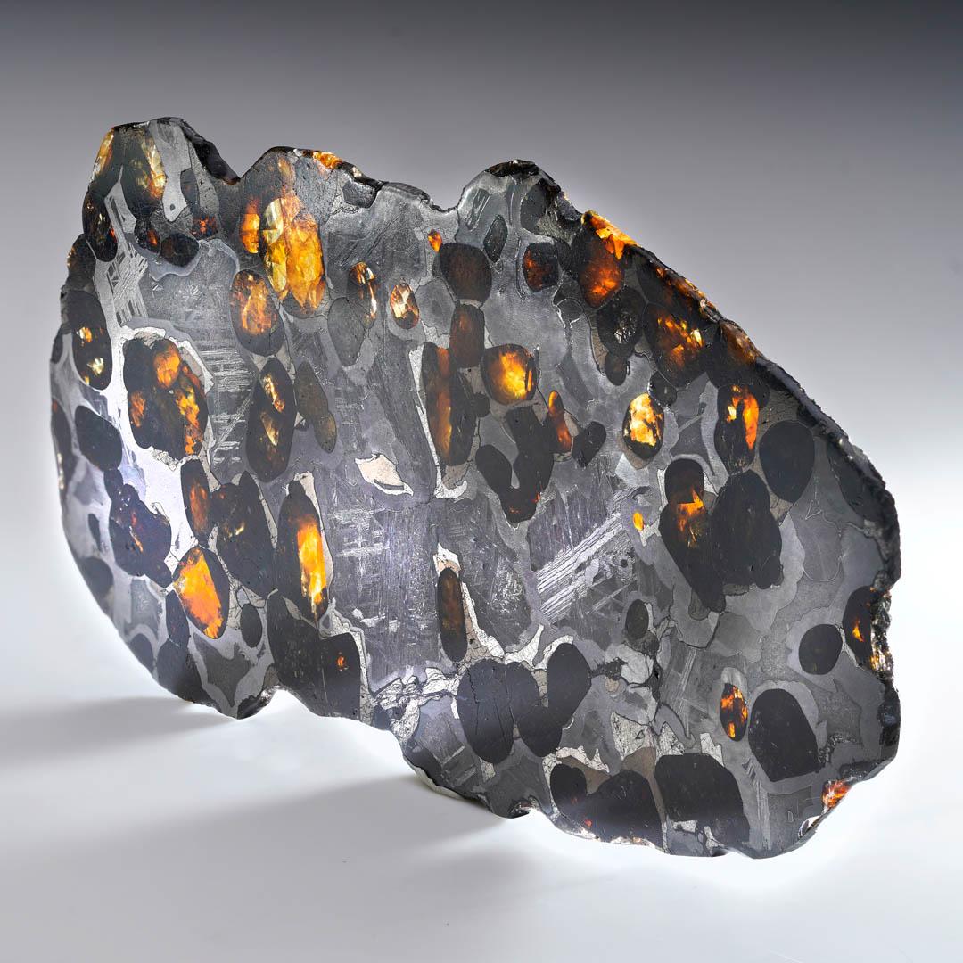 55.54 Gram Seymchan Pallasite Meteorite Slice in vendita 2