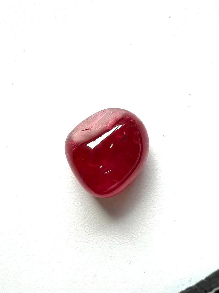 55.55 Carat Burmese Red Spinel Cabochon for Fine Jewelry
NO HEAT NO TREATMENT
1 Piece
Weight - 55.60 Ct
Size - 25 mm