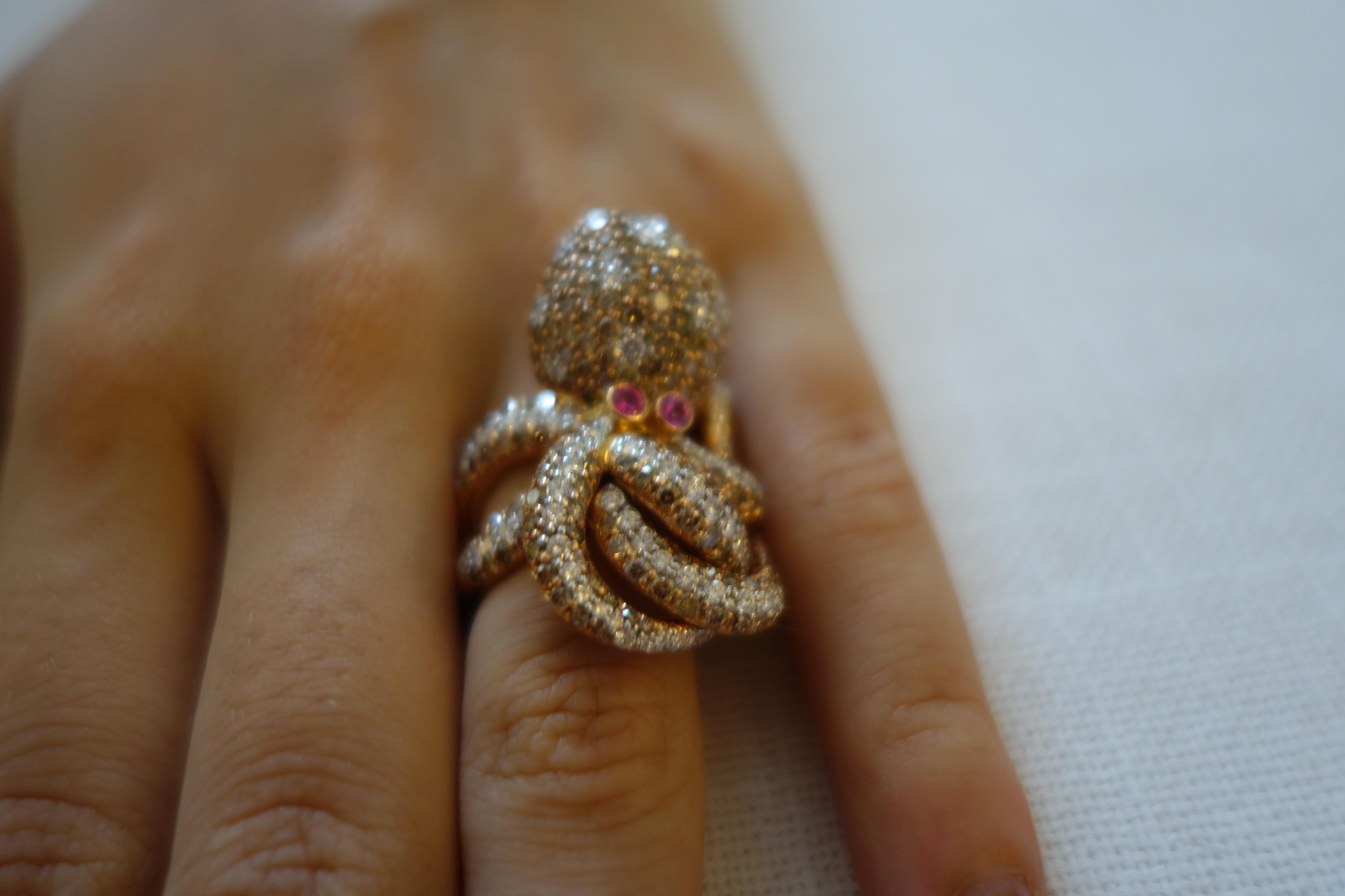 5.55ct Diamond and Pink Sapphire Octopus Shaped Cocktail Ring in 18K Rose Gold In New Condition In Wiesbaden, DE