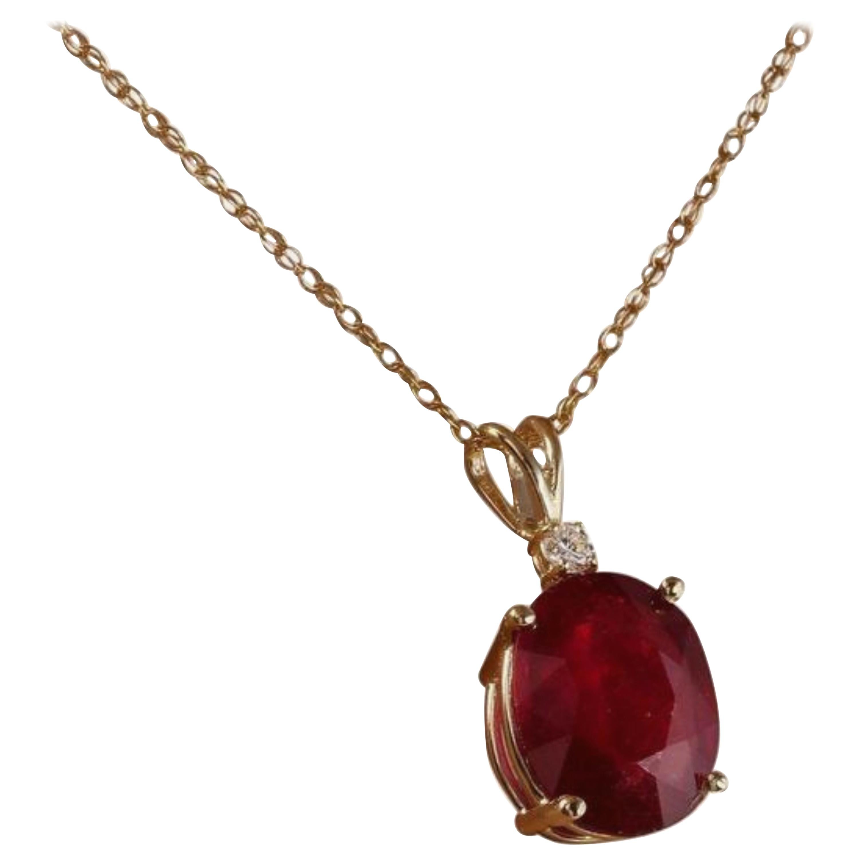 5.55 Carat Natural Red Ruby and Diamond 14 Karat Solid Yellow Gold Necklace